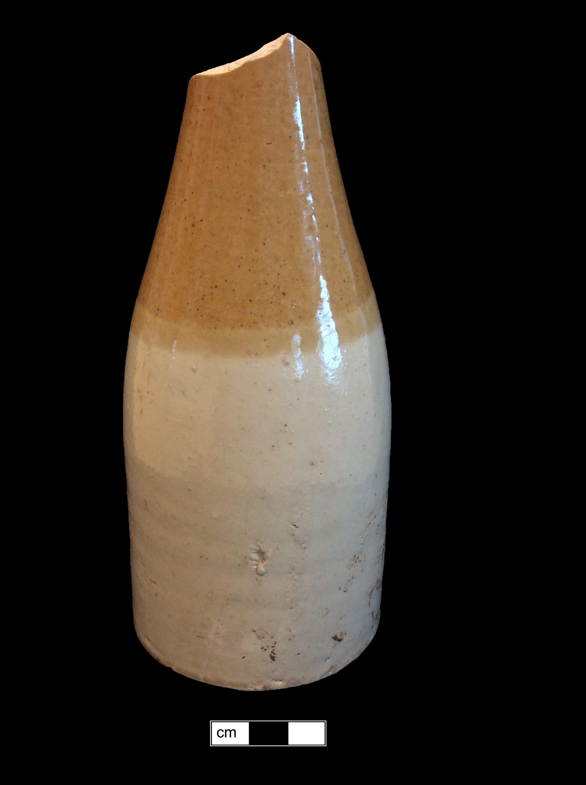 Image of North American stoneware fragment.