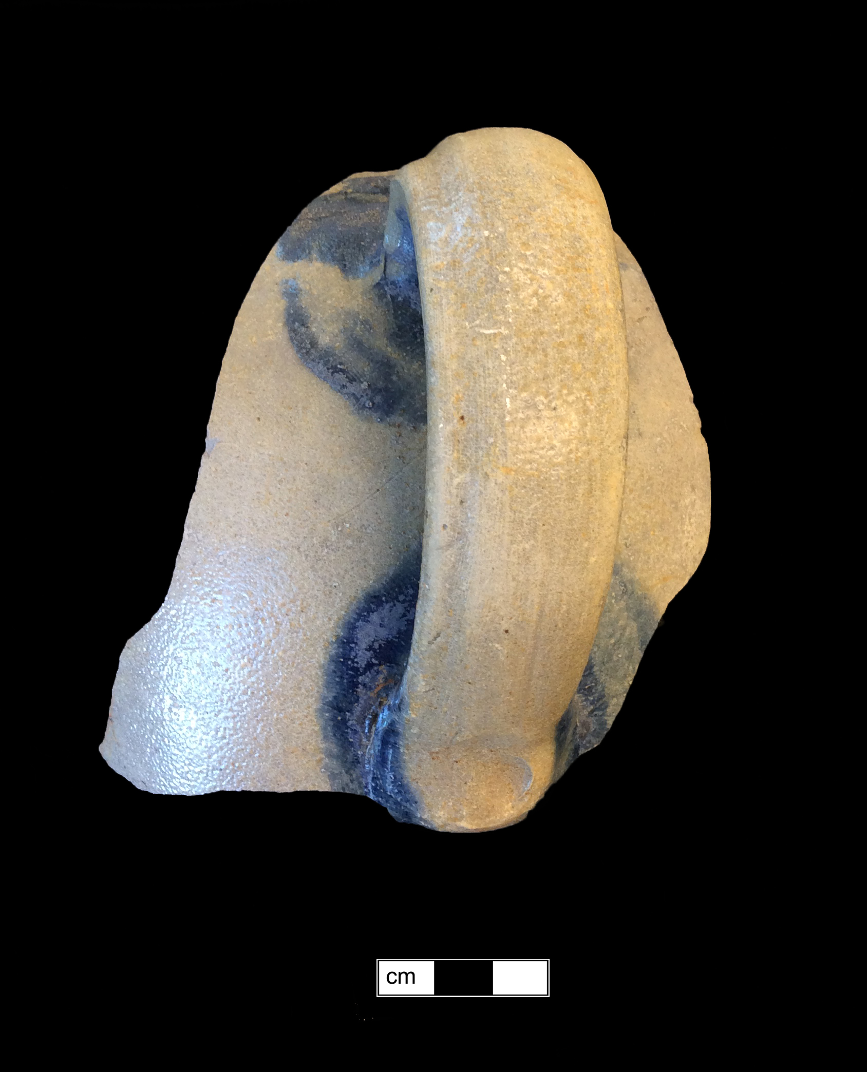 Image of North American stoneware fragment.