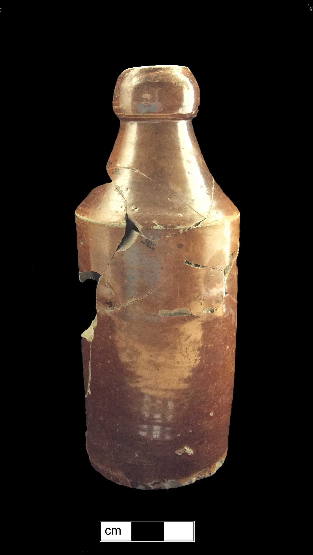 Image of North American stoneware fragment.