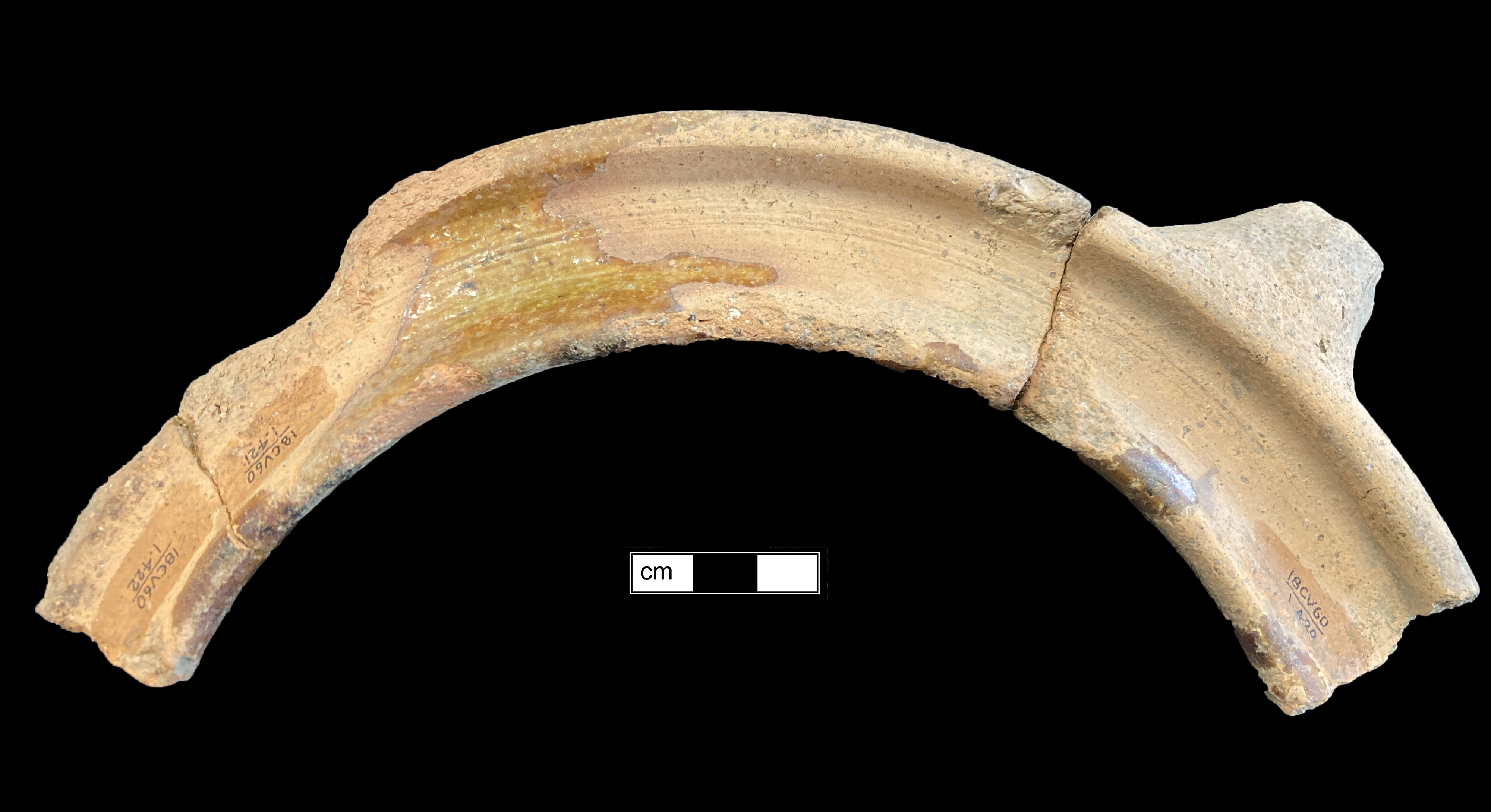 Image of North Devon gravel tempered earthenware fragment.