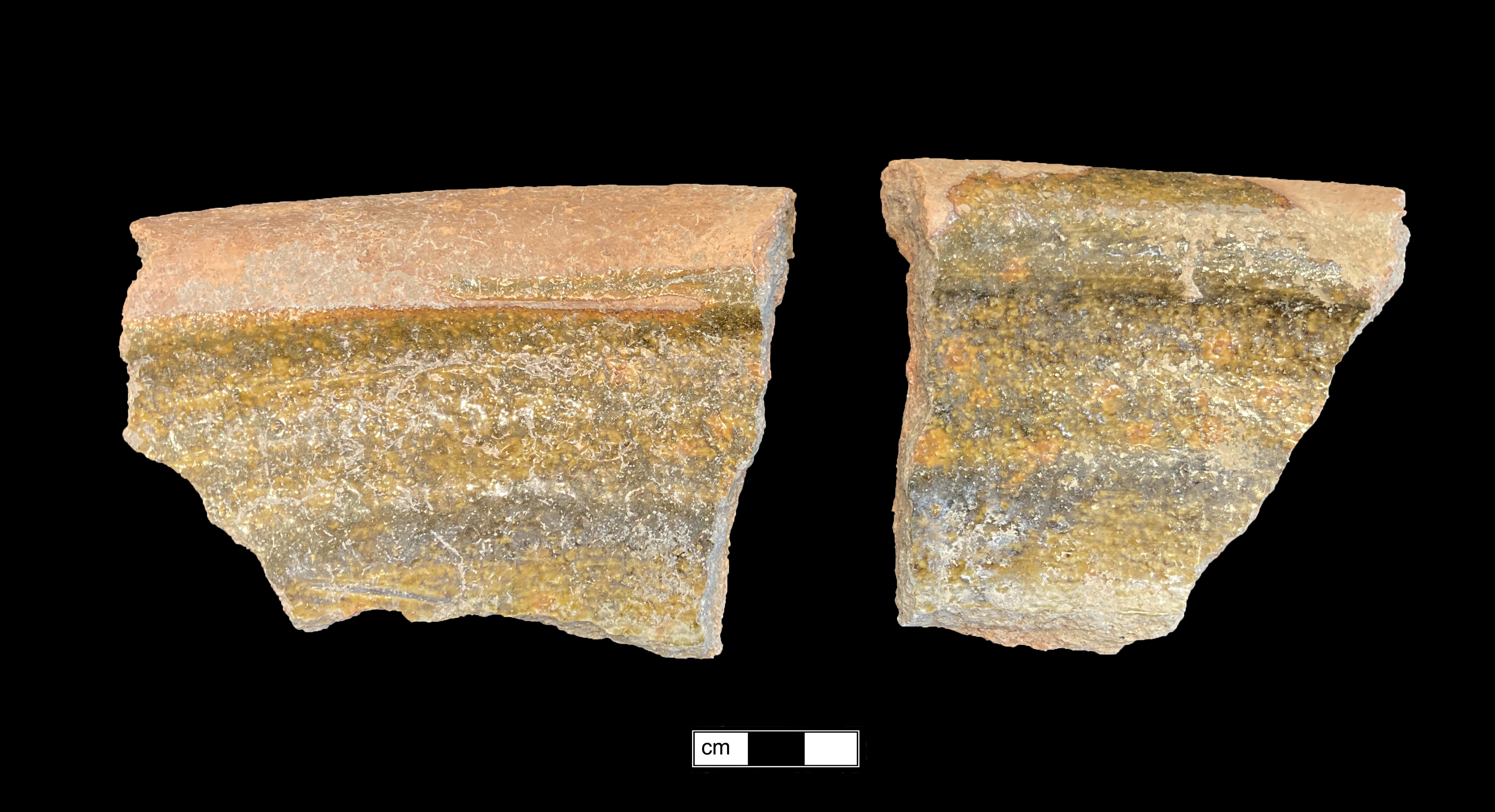 Image of North Devon gravel tempered earthenware fragment.