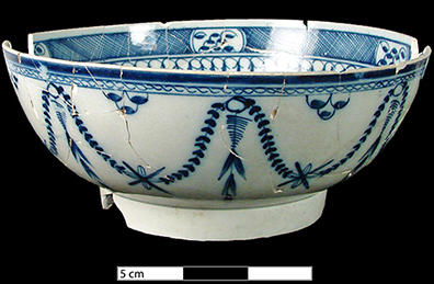 Image of painted earthenware fragment.