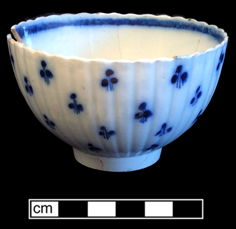 Image of painted earthenware fragment.