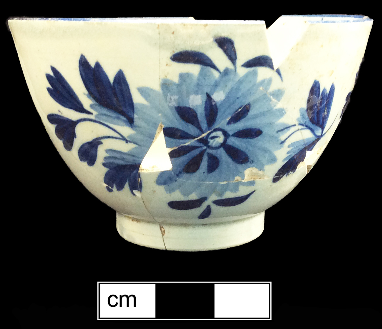 Image of painted earthenware fragment.