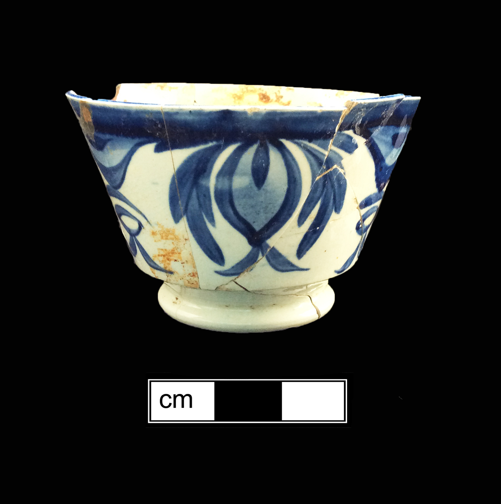 Image of painted earthenware fragment.