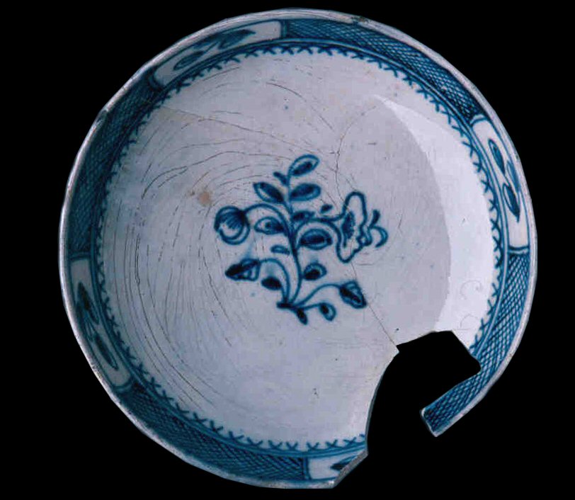 Image of painted earthenware fragment.