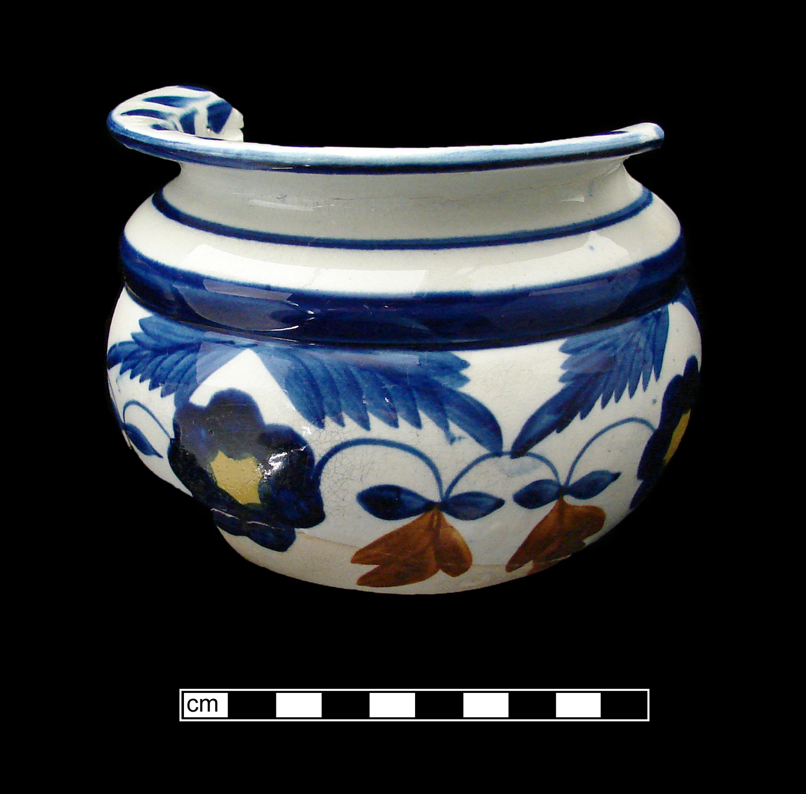Image of painted earthenware fragment.