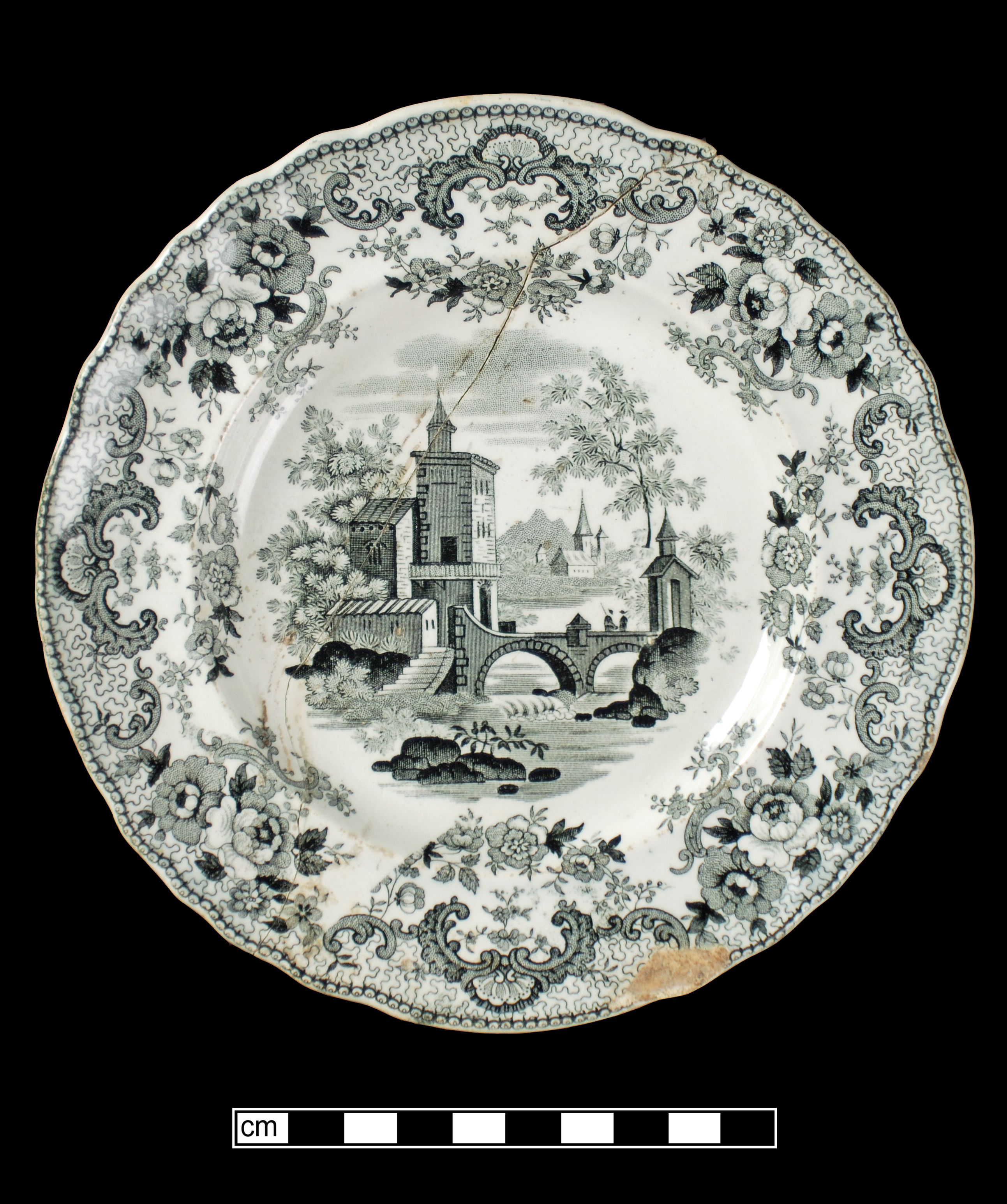 Image of printed earthenware fragment.