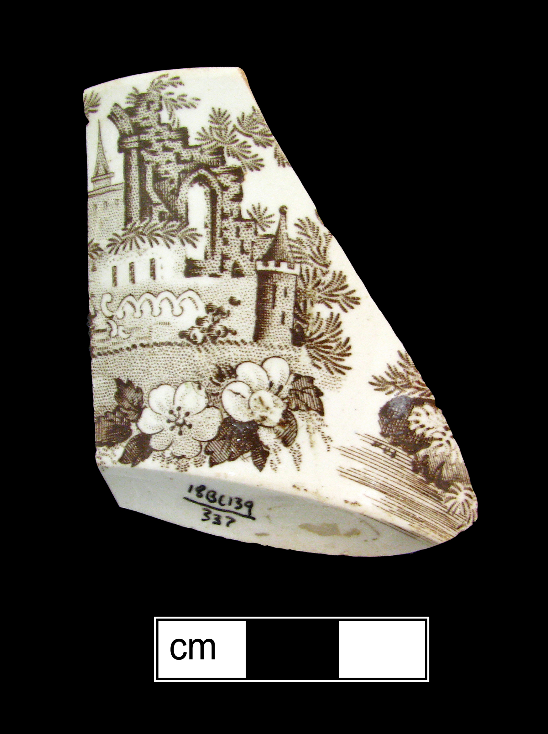 Image of printed earthenware fragment.