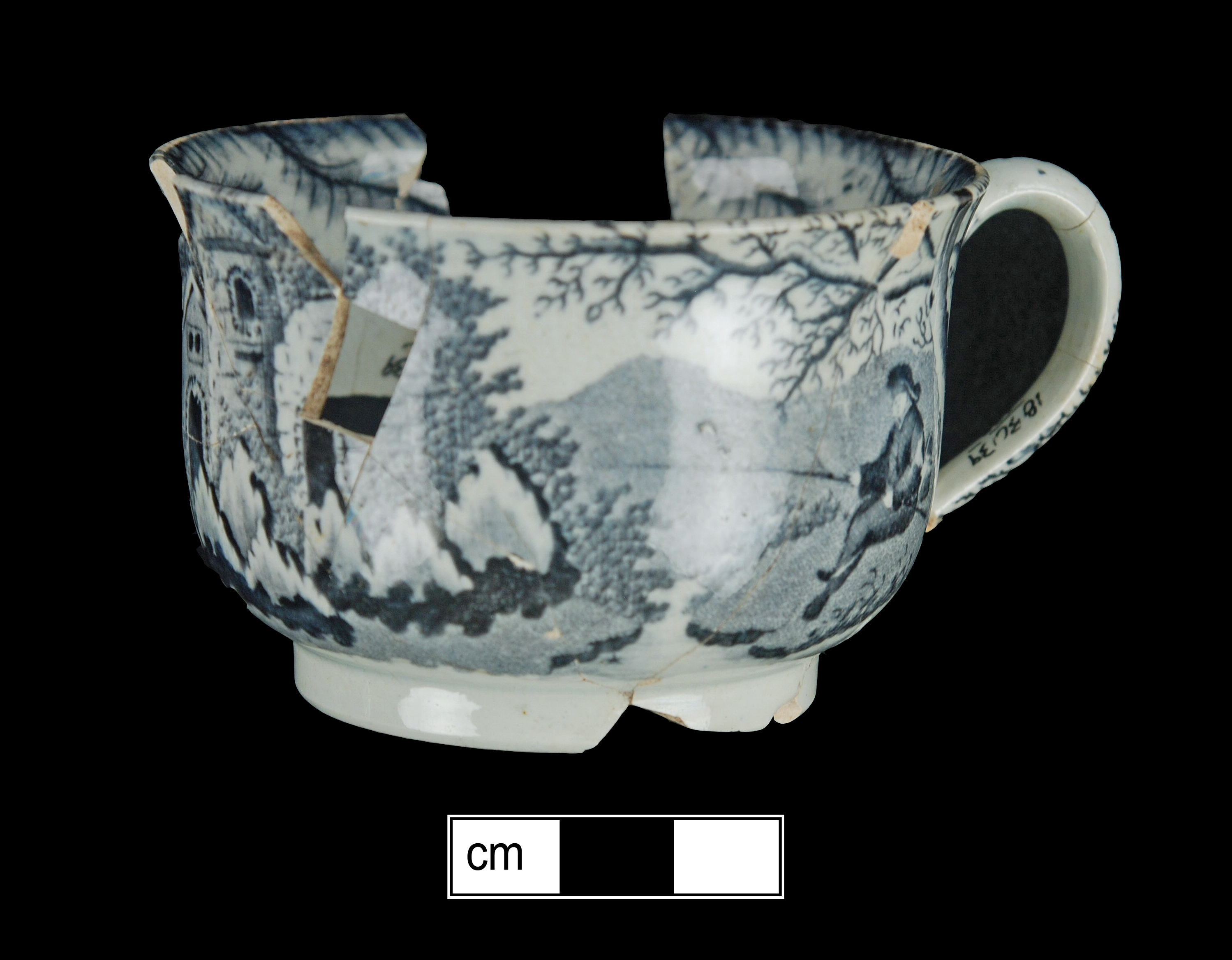 Image of printed earthenware fragment.