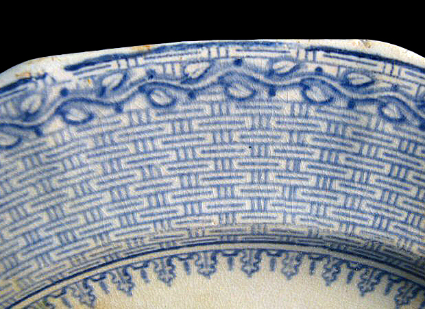 Image of printed earthenware fragment.