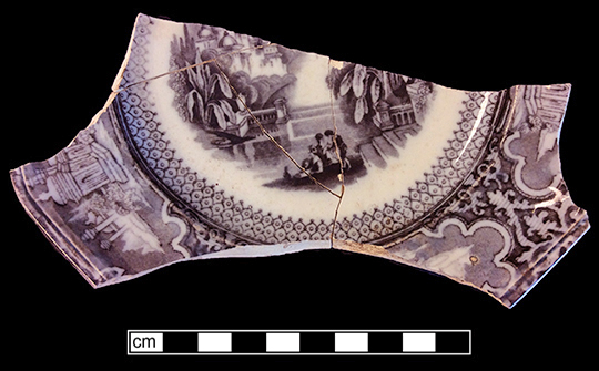 Image of printed earthenware fragment.