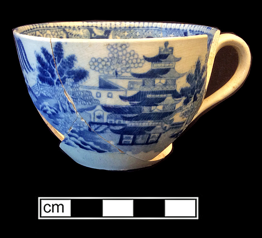Image of printed earthenware fragment.