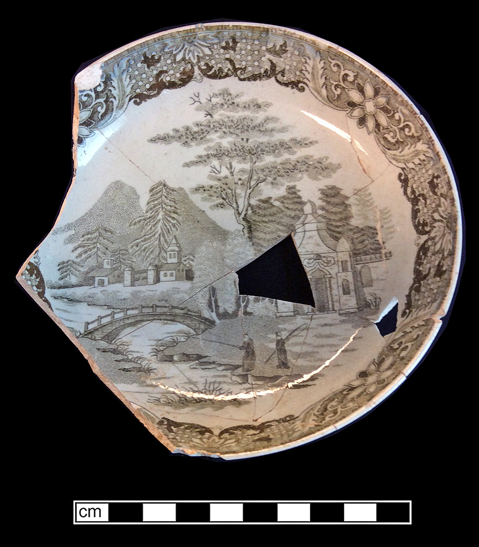 Image of printed earthenware fragment.
