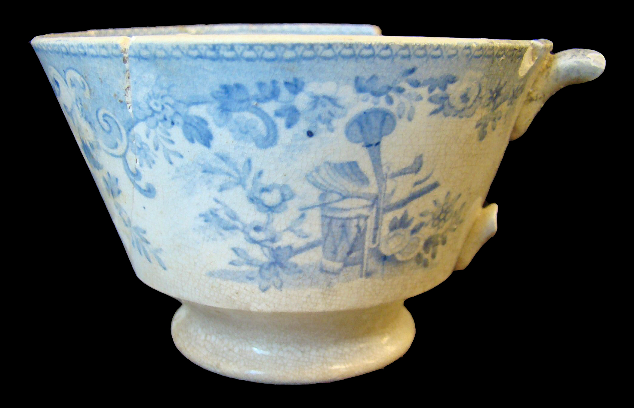 Image of printed earthenware fragment.