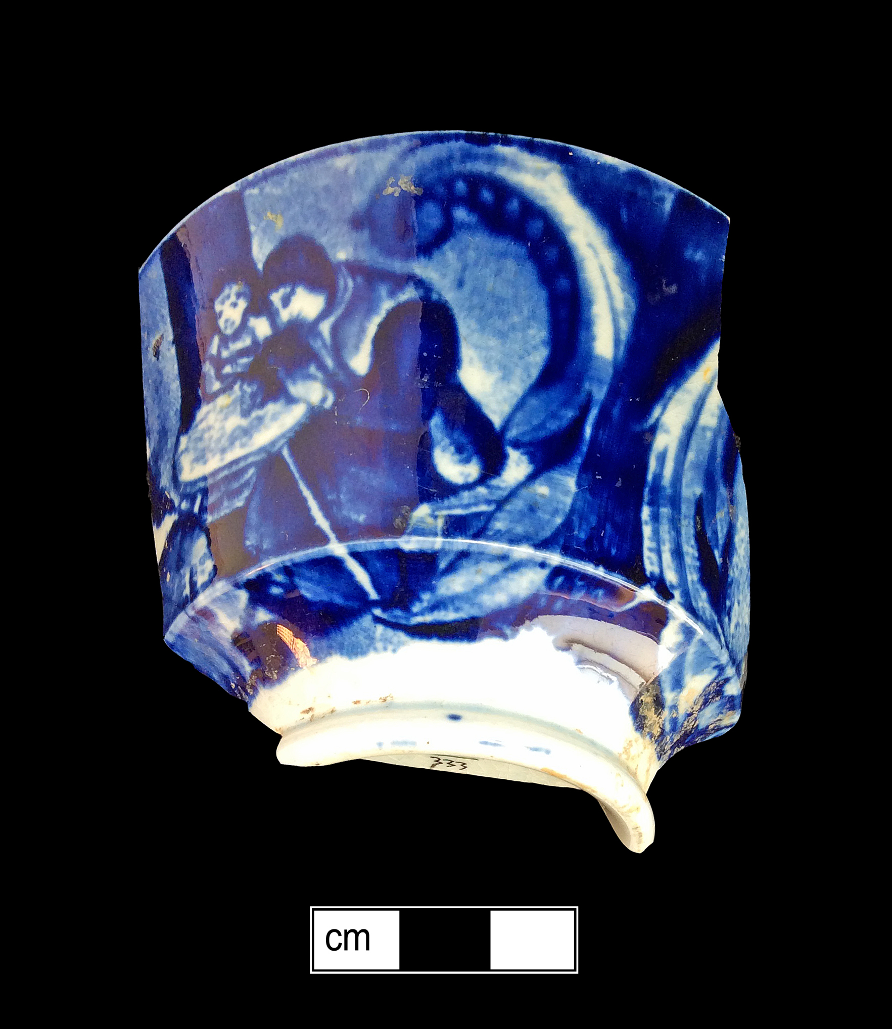 Image of printed earthenware fragment.