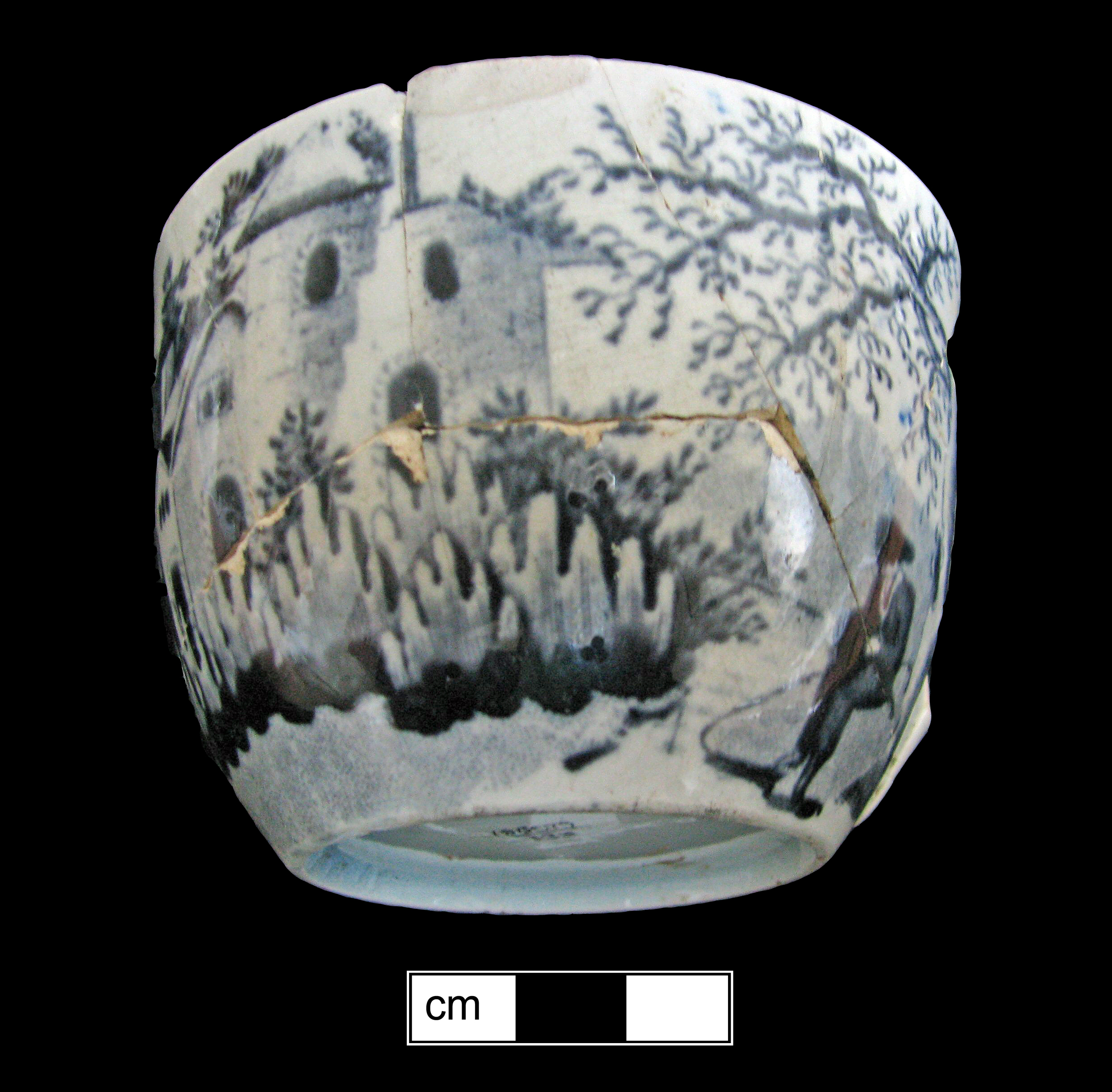 Image of printed earthenware fragment.
