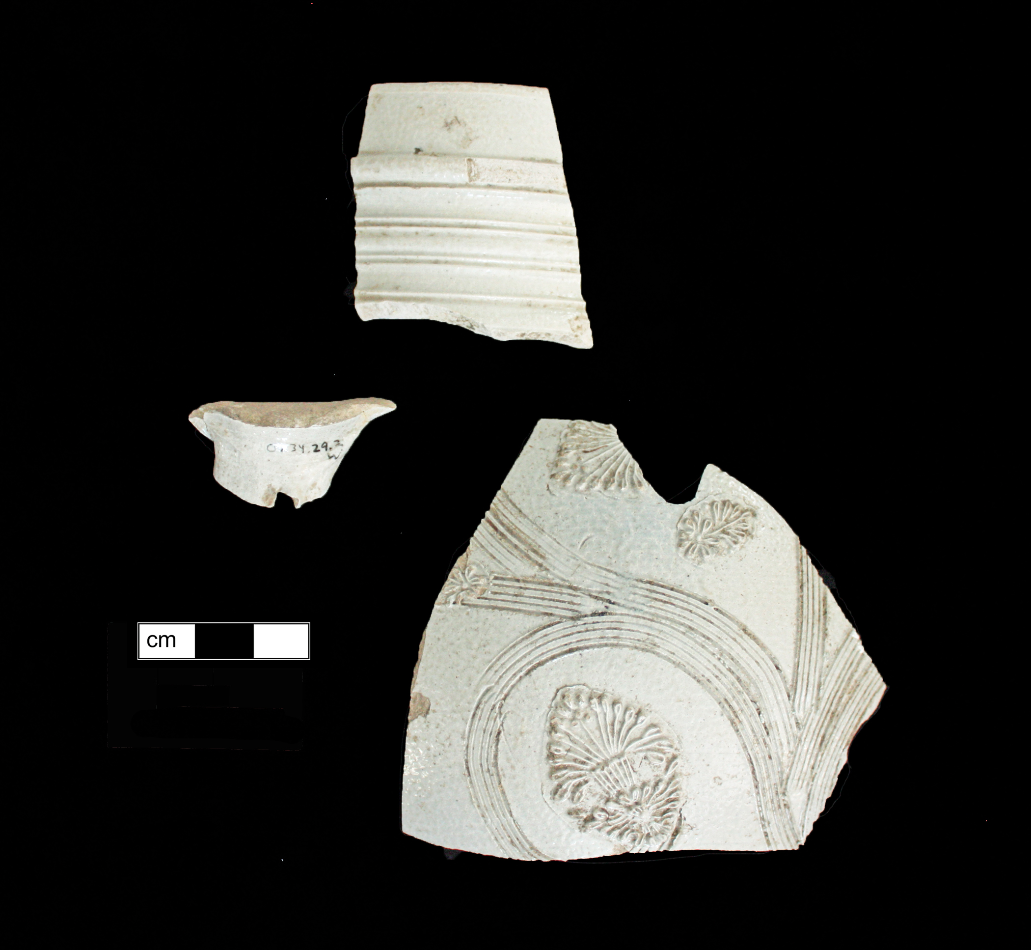 Image of Rhenish Hohr stoneware fragment.