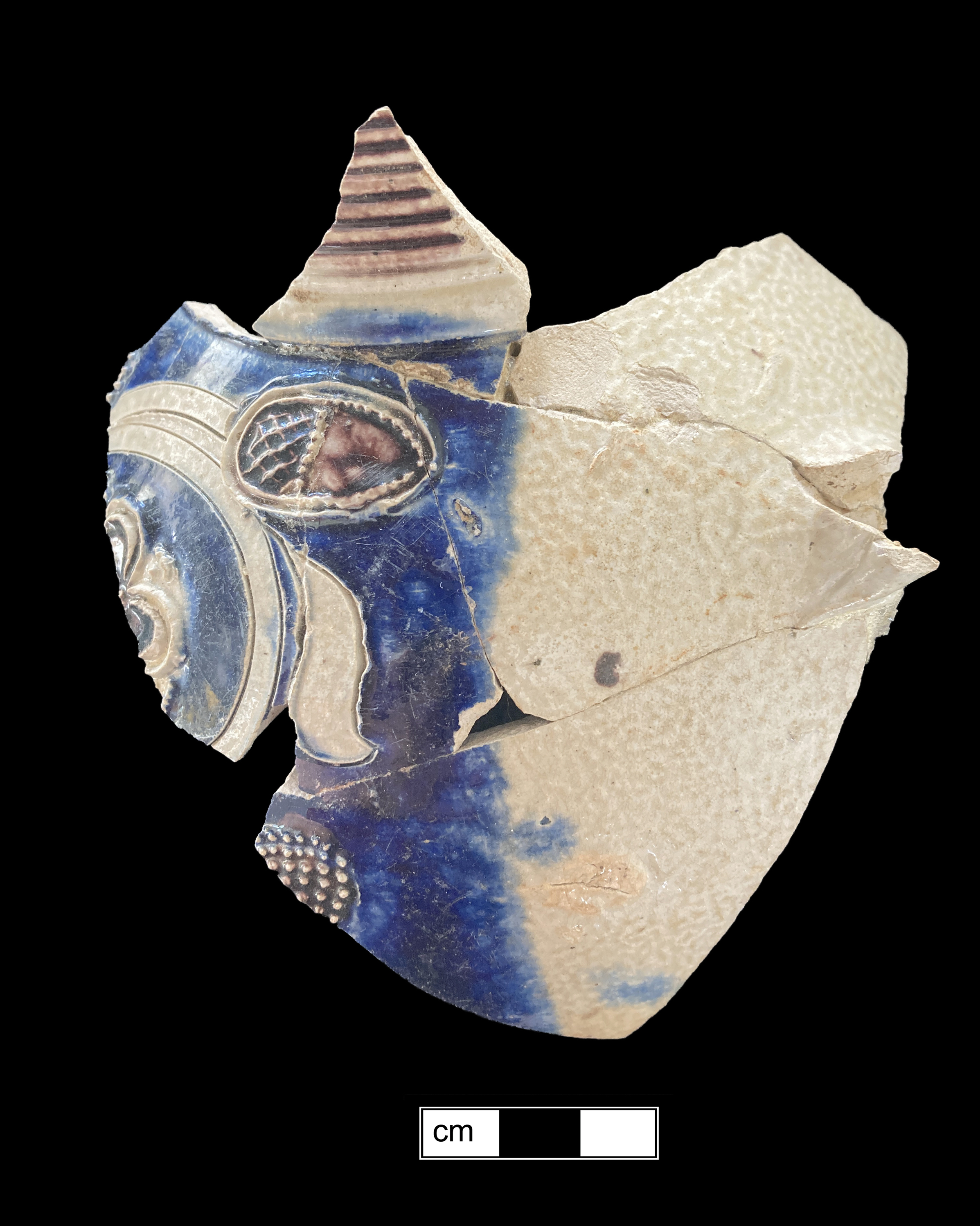 Image of Rhenish blue on gray stoneware fragment.