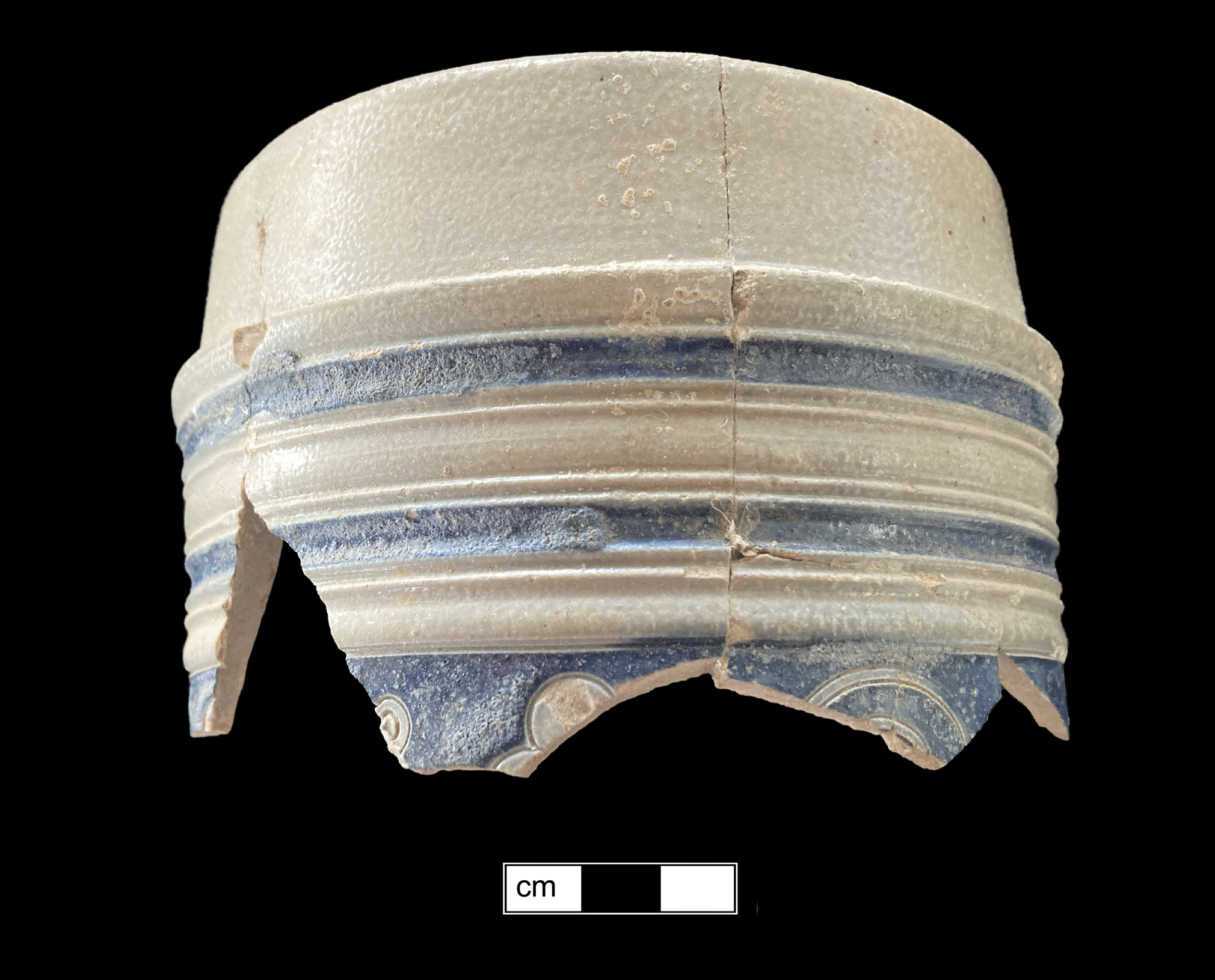 Image of Rhenish blue on gray stoneware fragment.