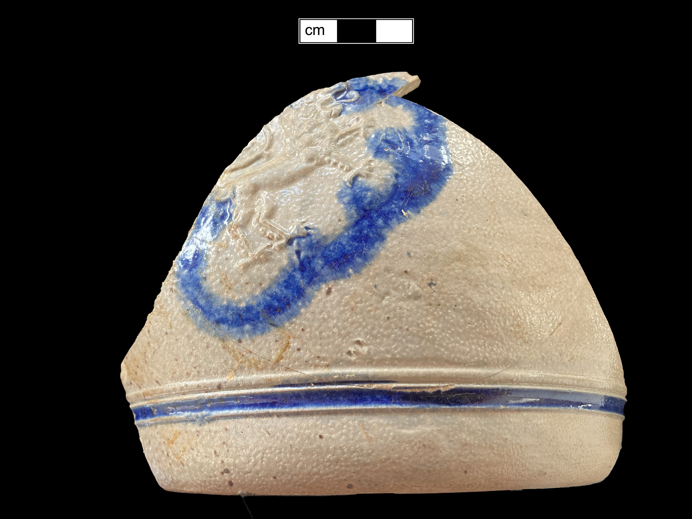 Image of Rhenish blue on gray stoneware fragment.