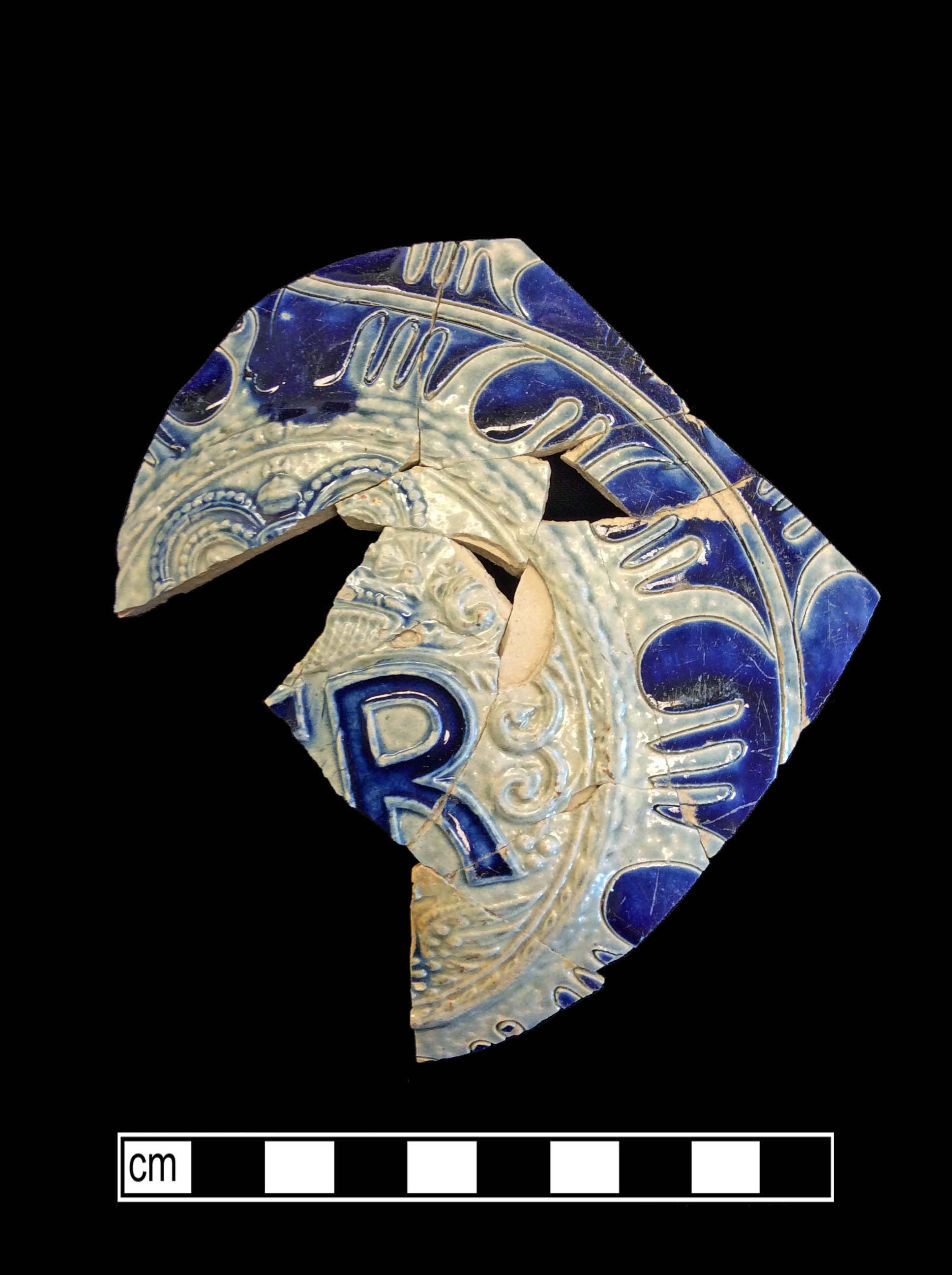 Image of Rhenish blue on gray stoneware fragment.