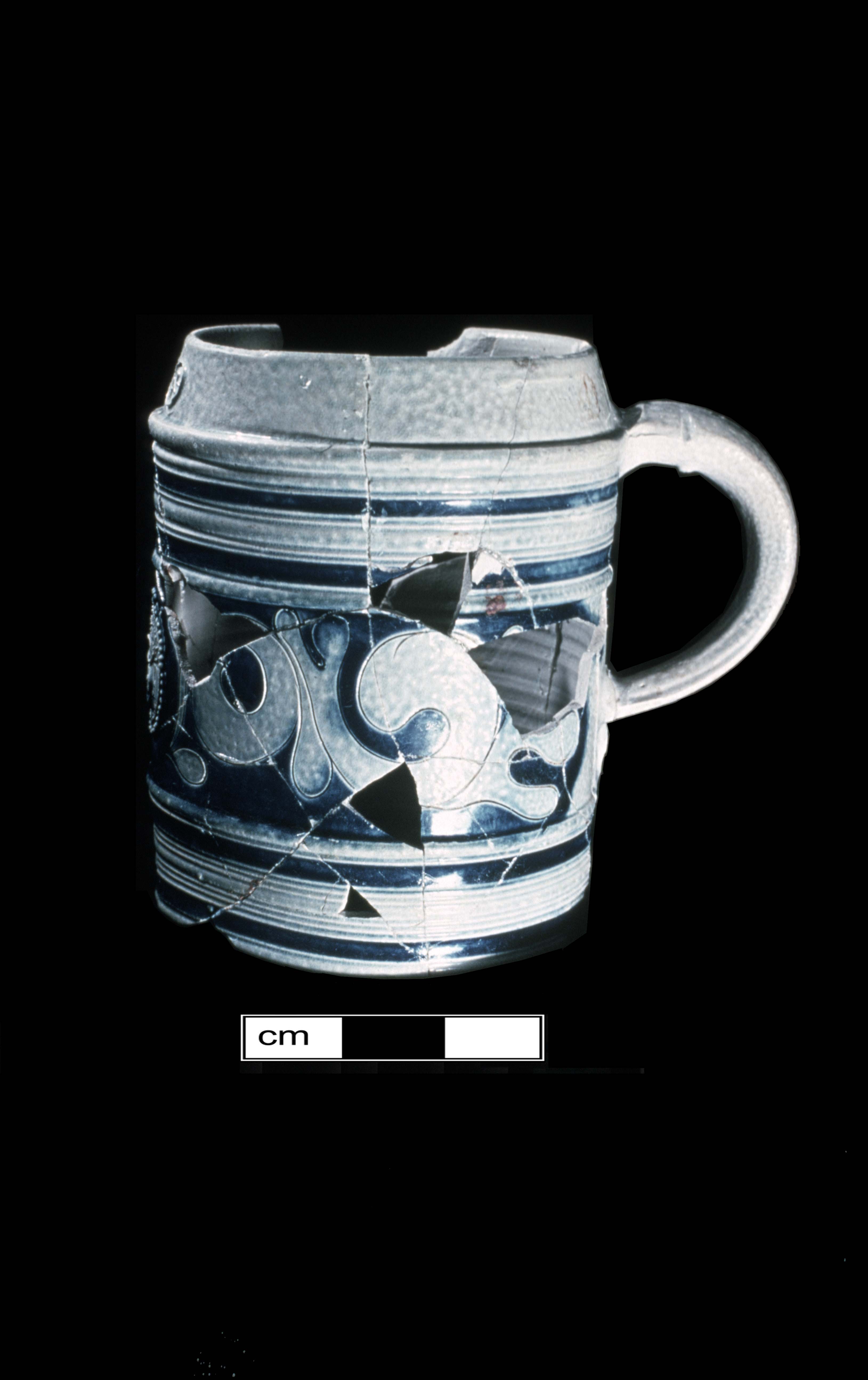Image of Rhenish blue on gray stoneware fragment.