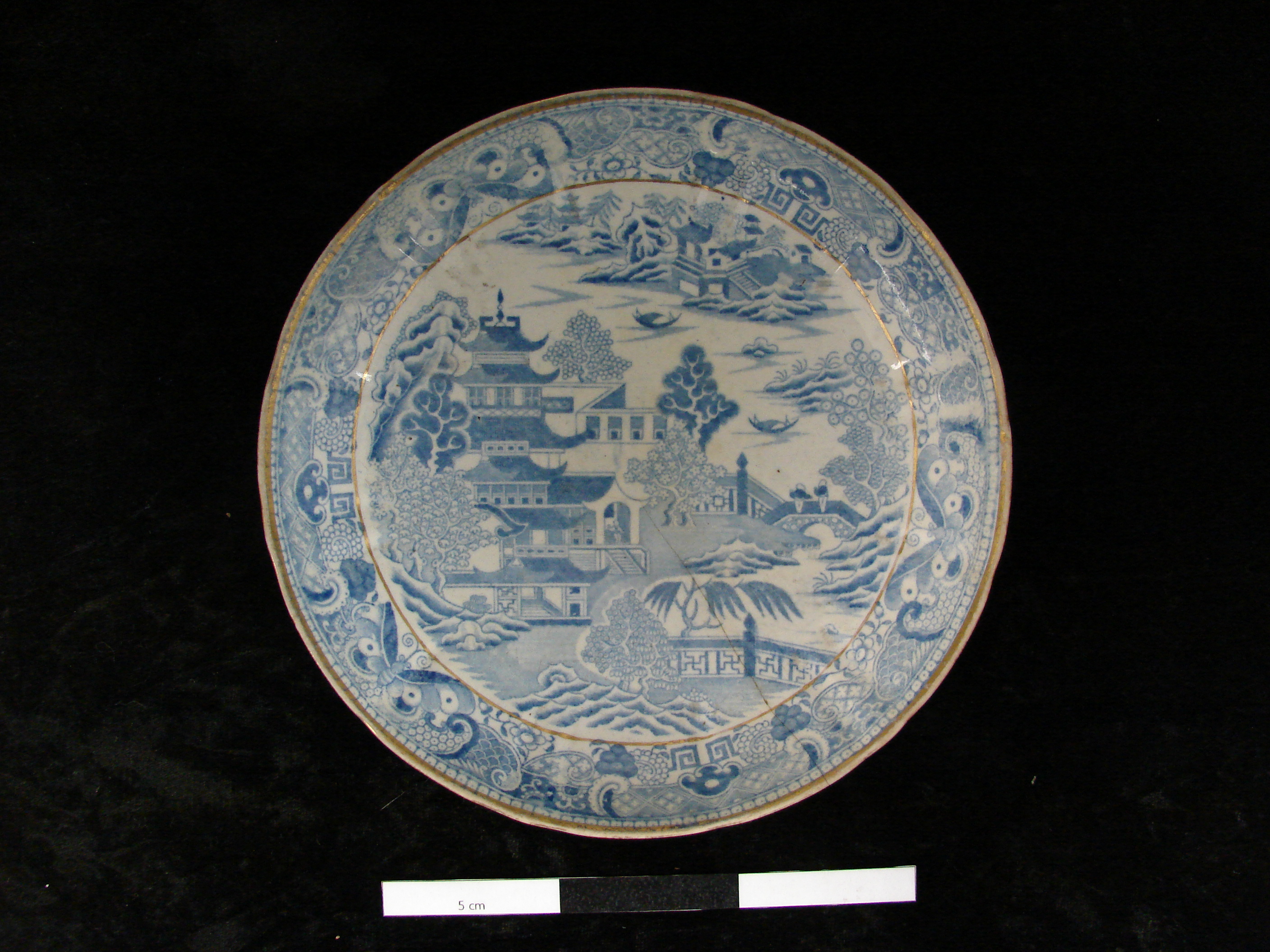Image of soft-paste porcelain fragment.