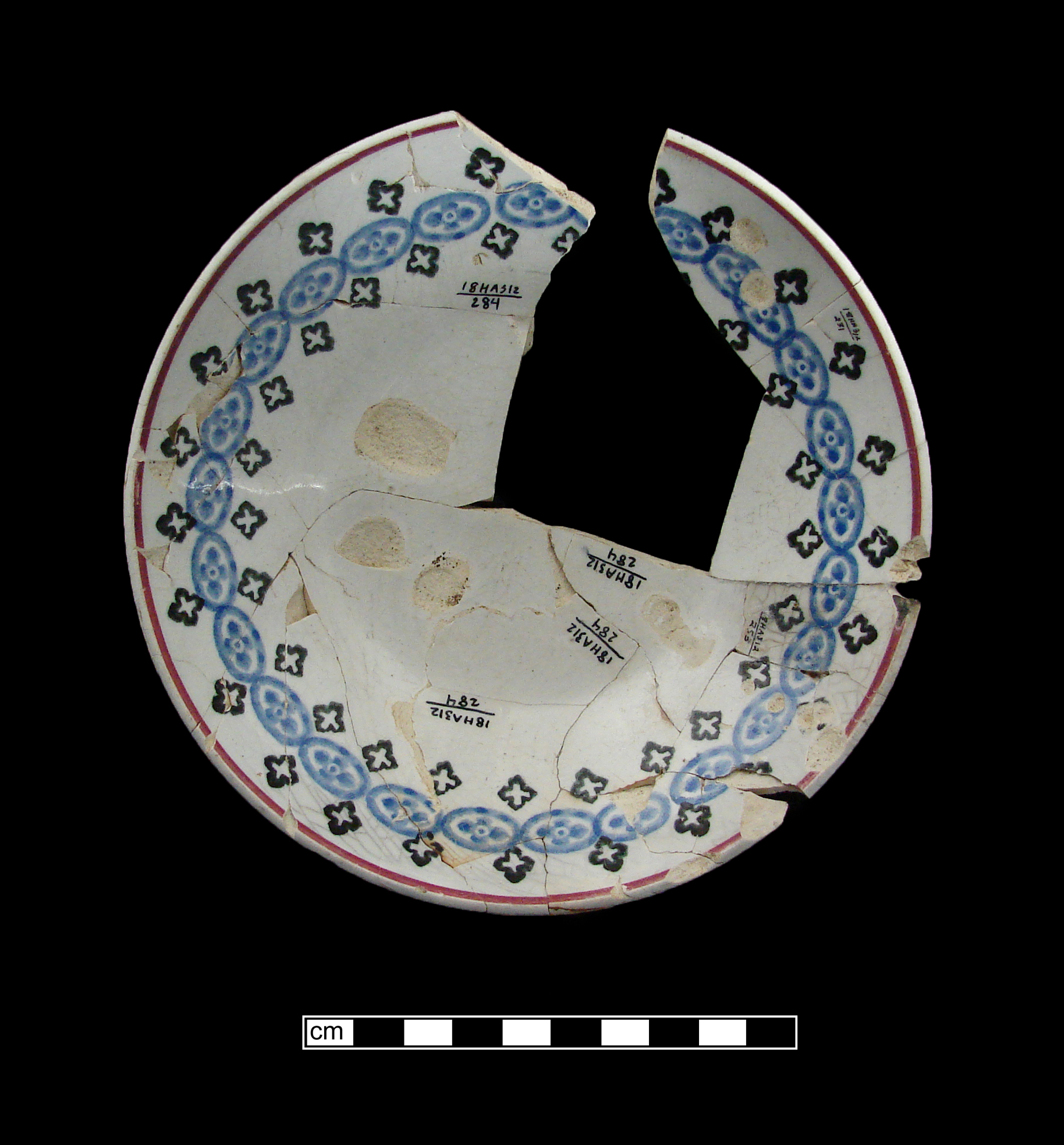 Image of sponge decorated earthenware fragment.
