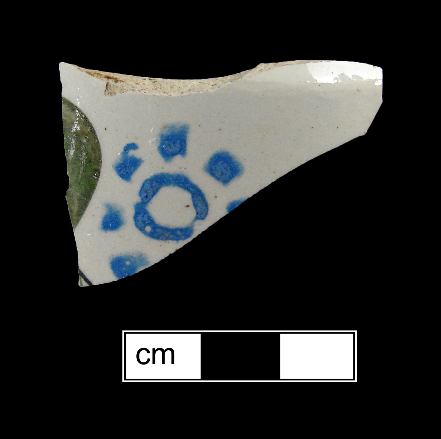 Image of sponge decorated earthenware fragment.