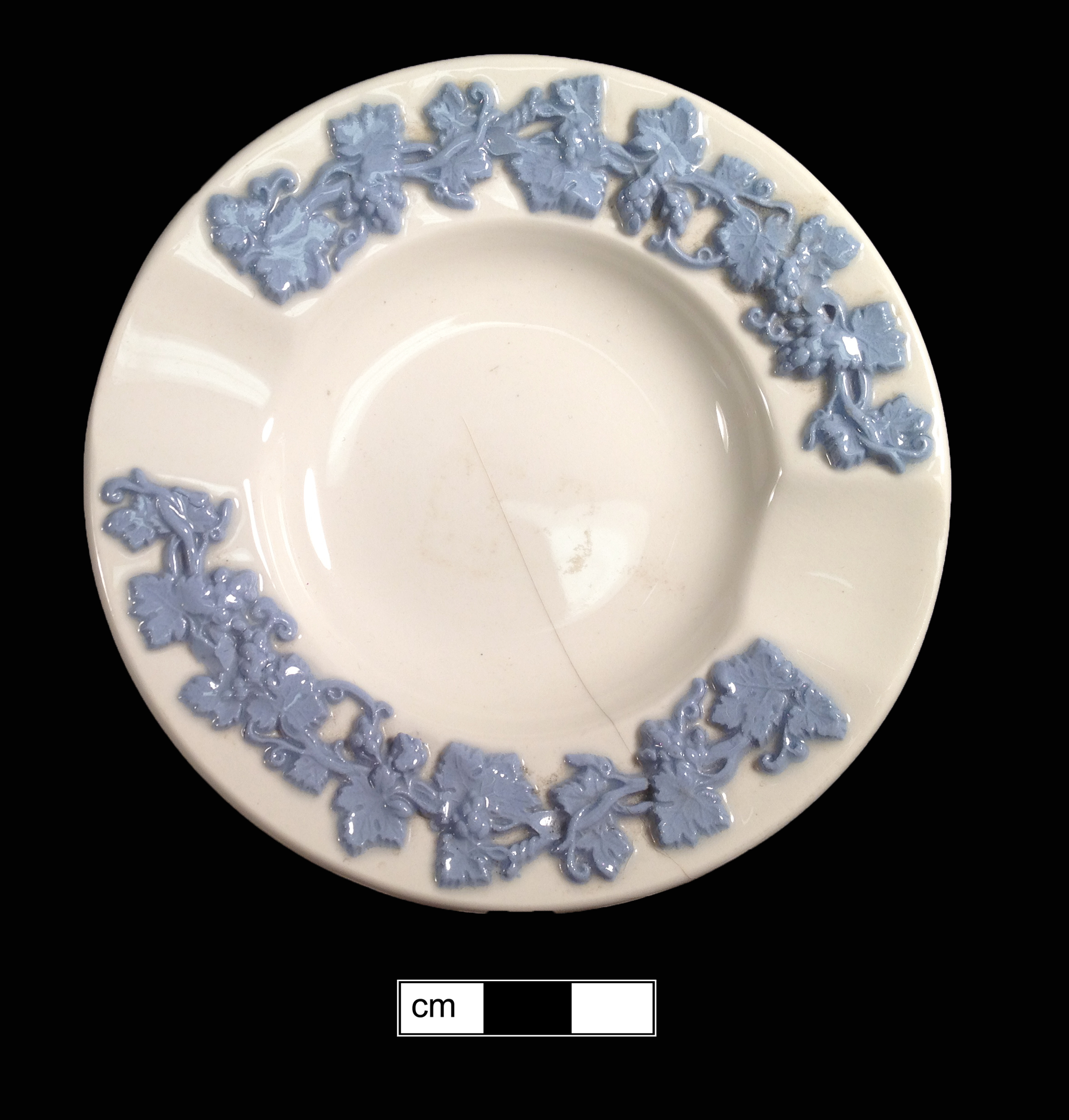 Image of sprig molded ware fragment.