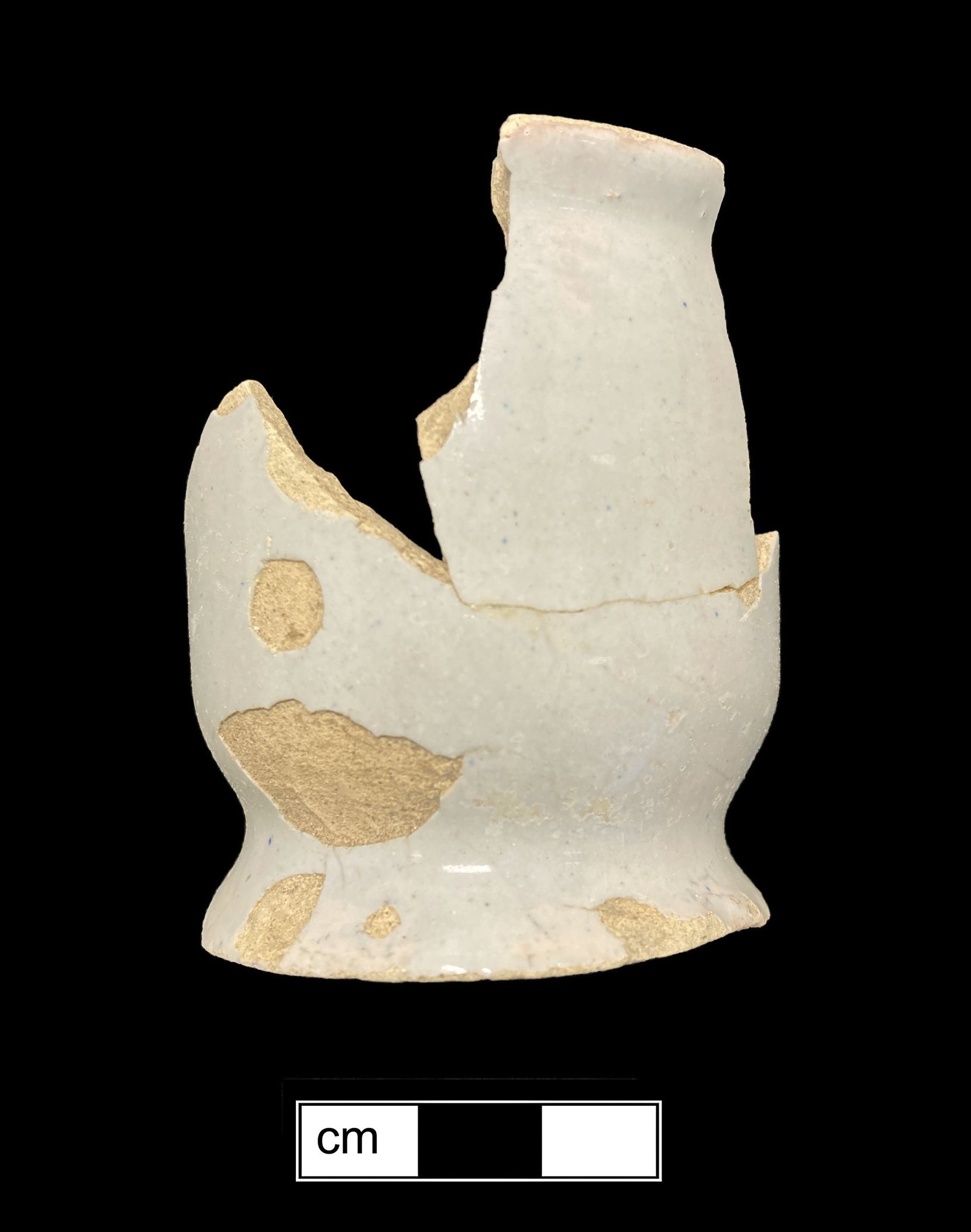 Image of tin-glazed earthenware fragment.