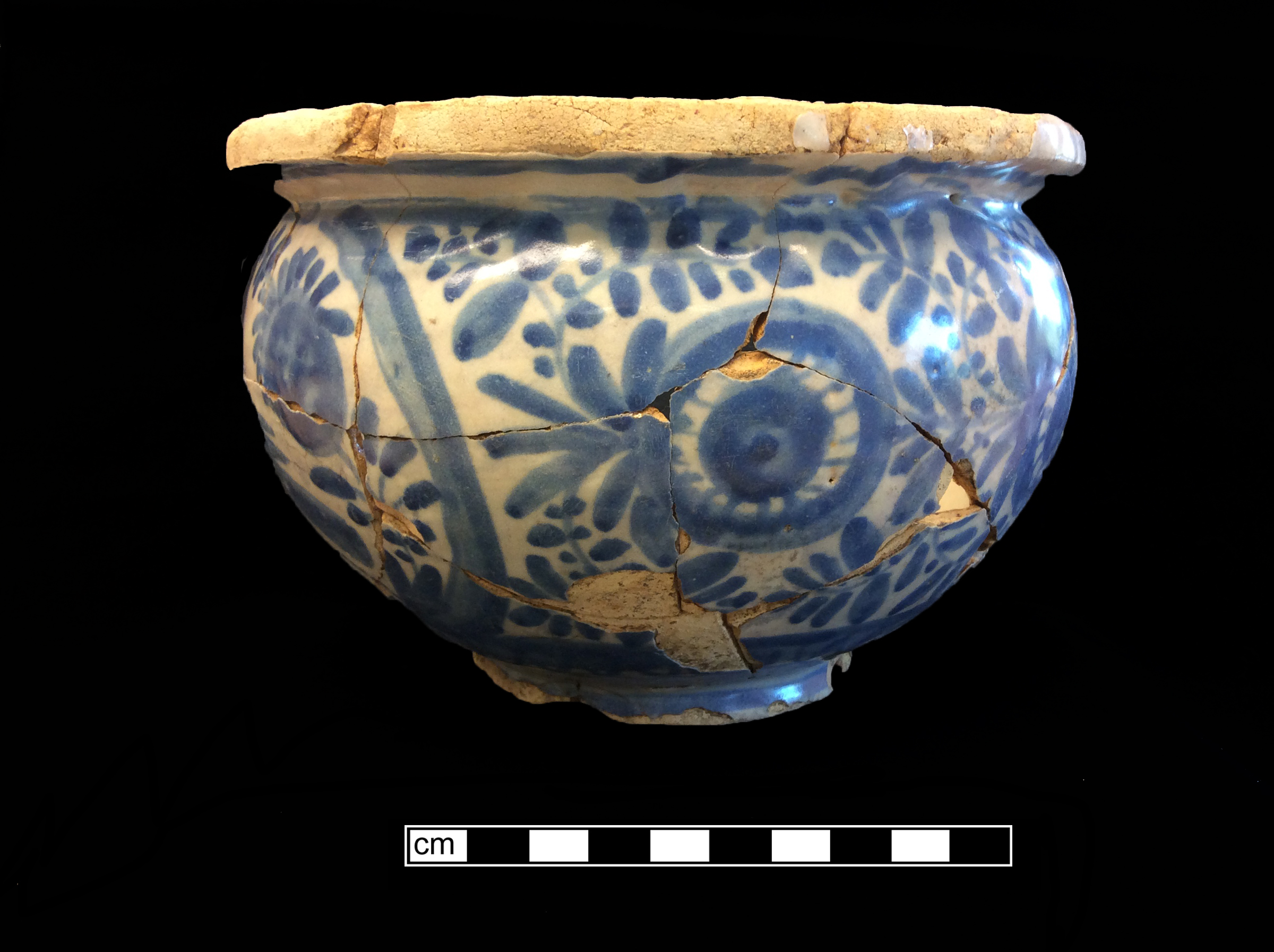 Image of tin-glazed earthenware fragment.