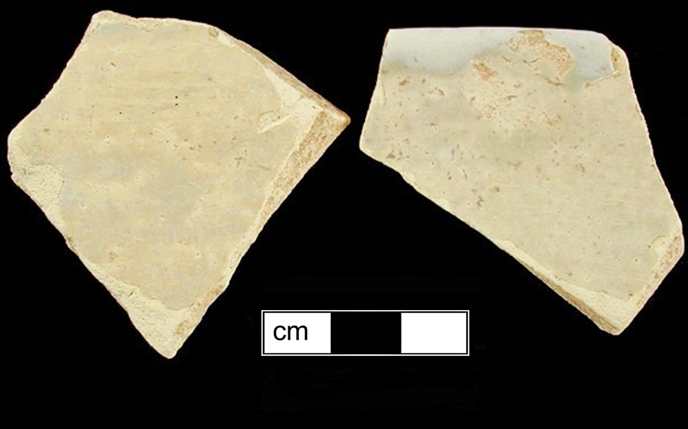 Image of tin-glazed earthenware fragment.
