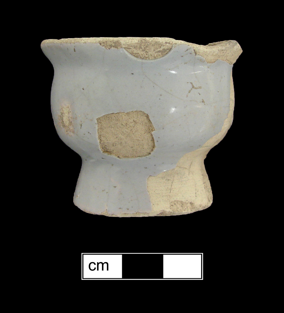 Image of tin-glazed earthenware fragment.
