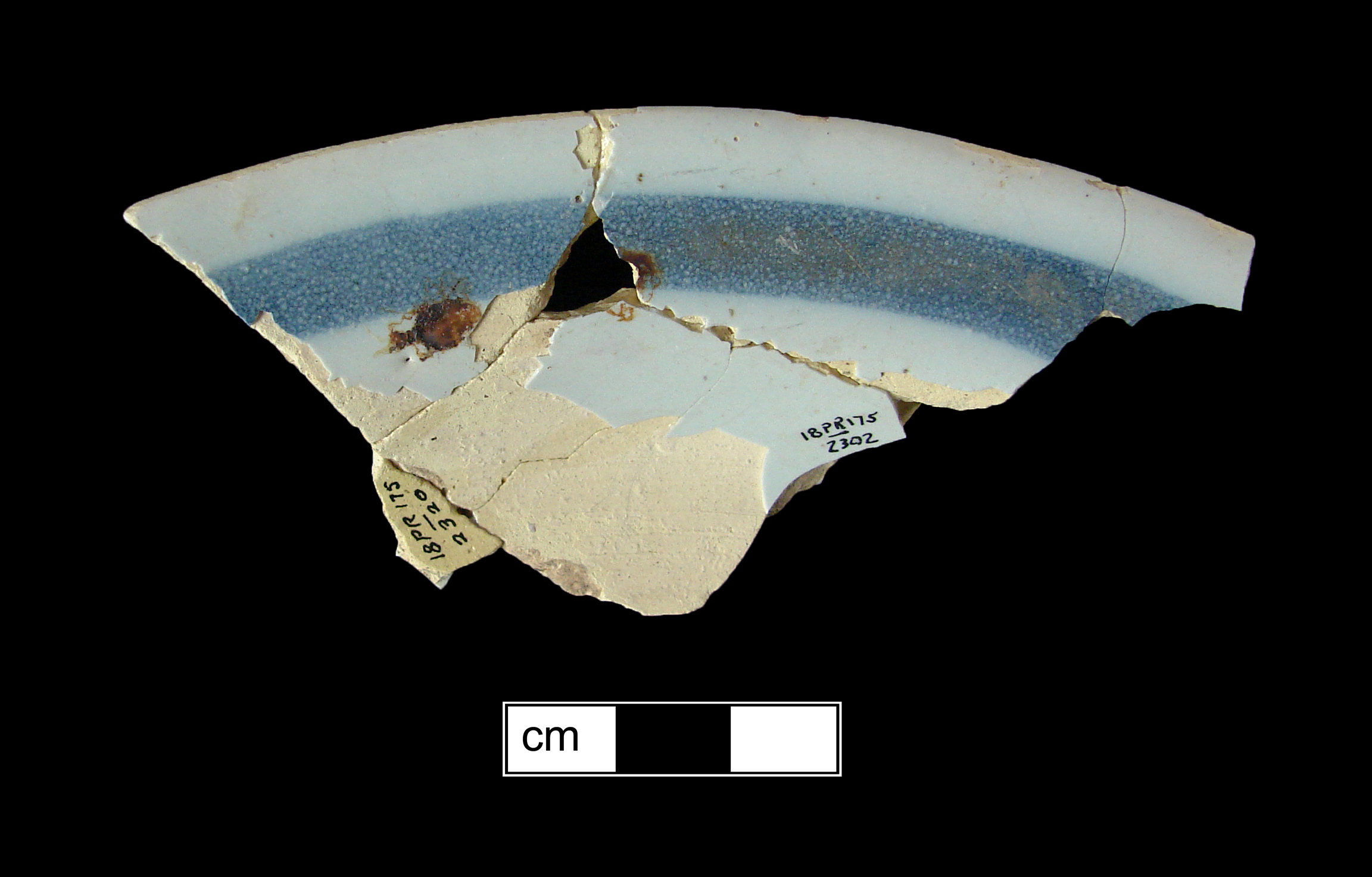 Image of tin-glazed earthenware fragment.