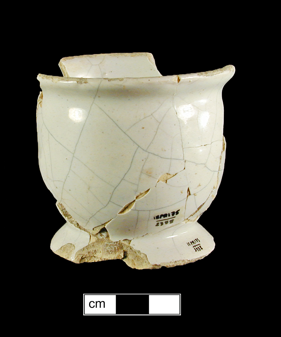 Image of tin-glazed earthenware fragment.