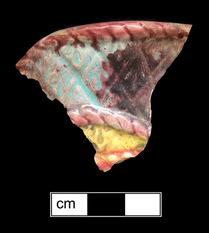 Image of Victorian majolica fragment.