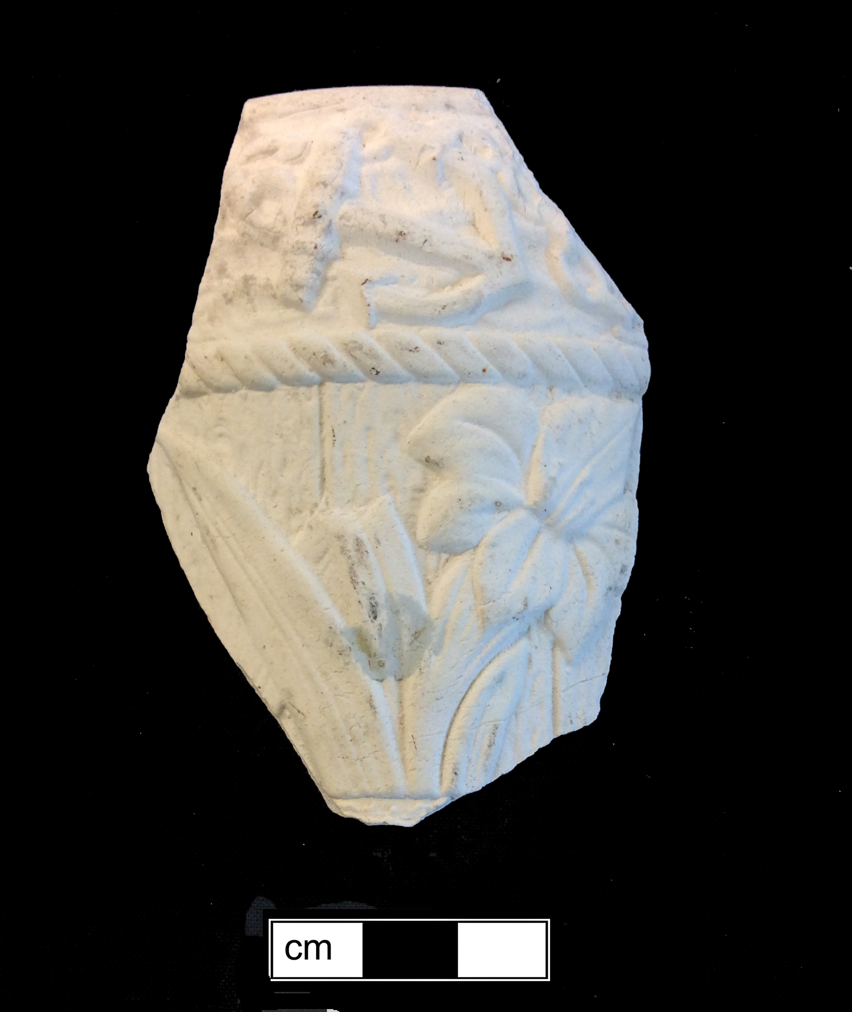 Image of Victorian majolica fragment.