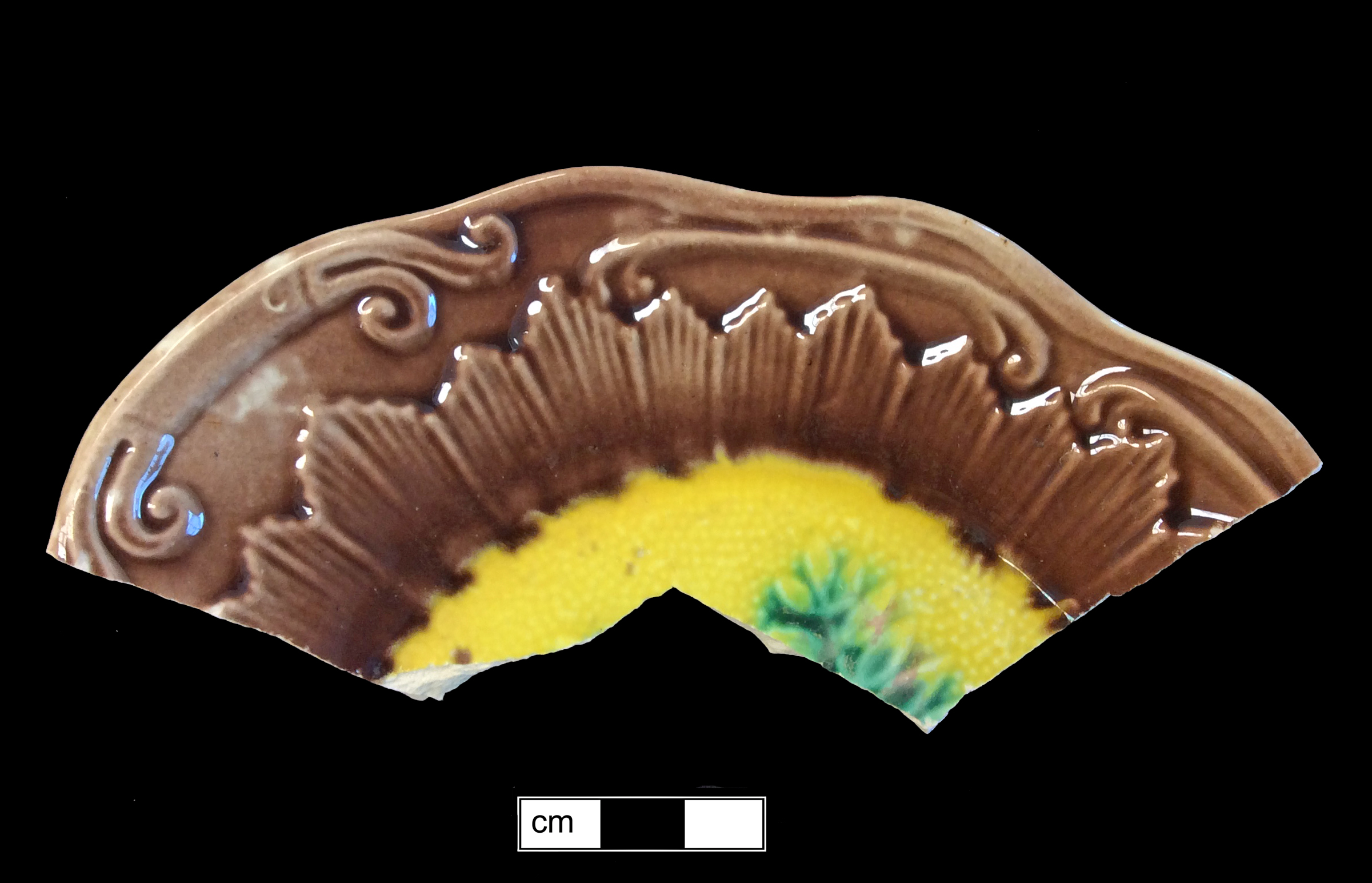 Image of Victorian majolica fragment.