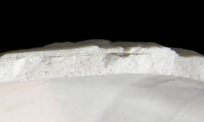 Image of white felspathic stoneware fragment.