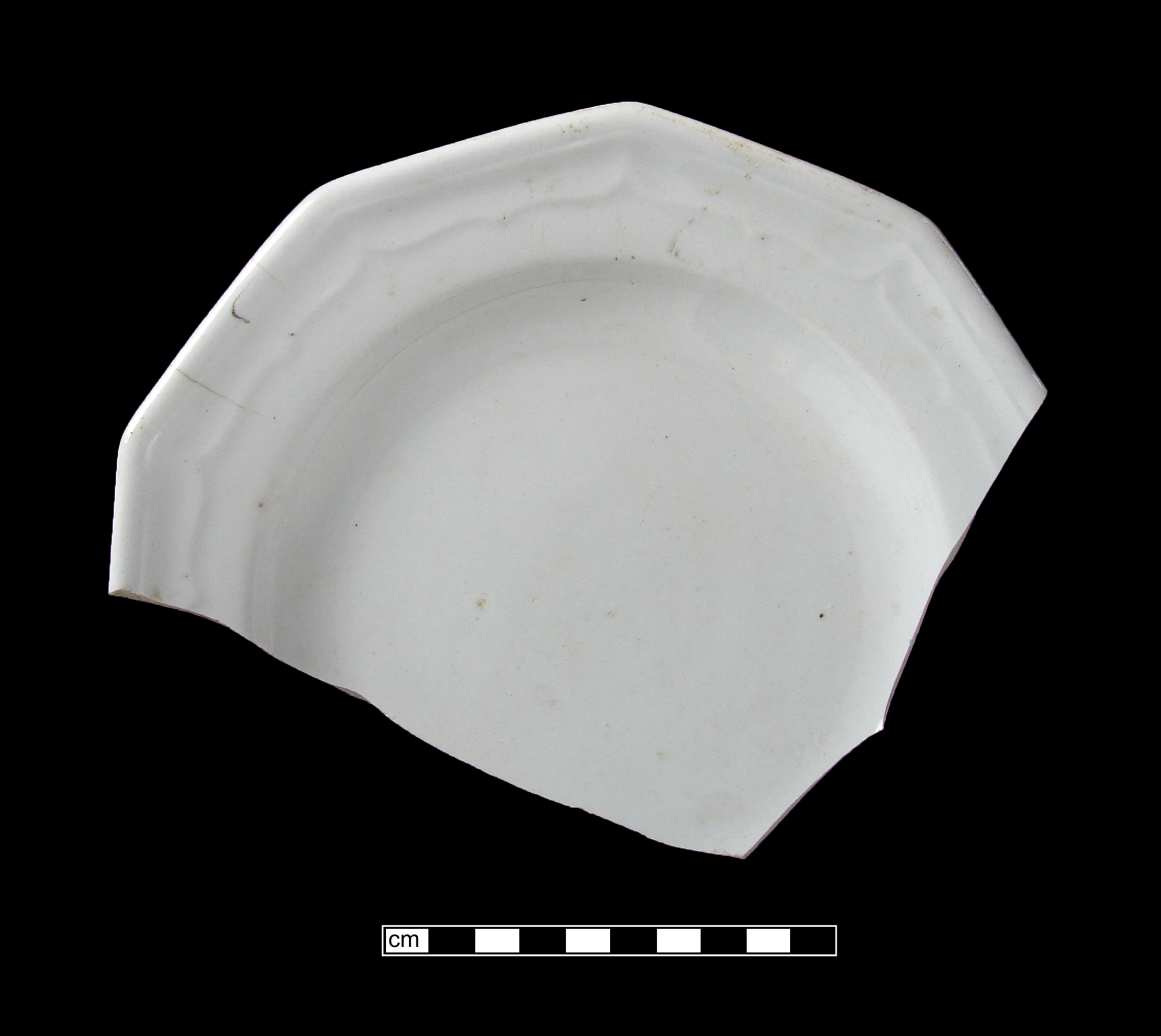 Image of white granite ware fragment.