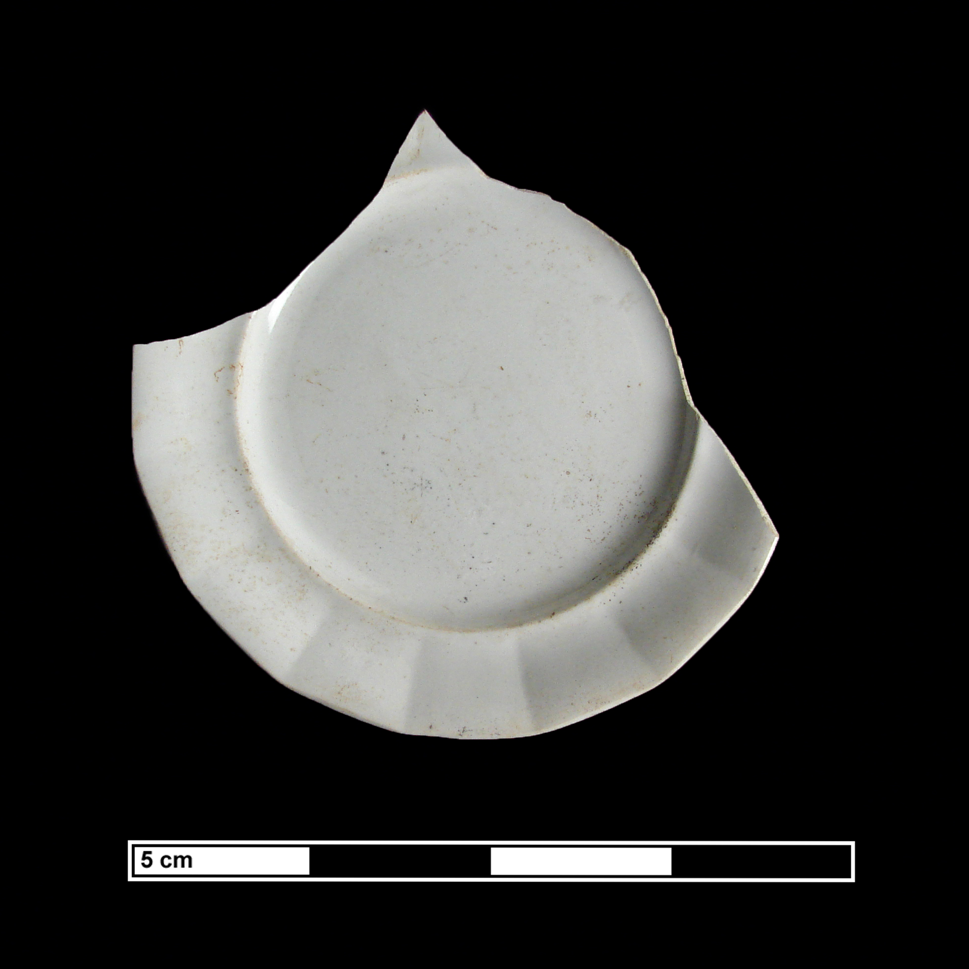 Image of white granite ware fragment.