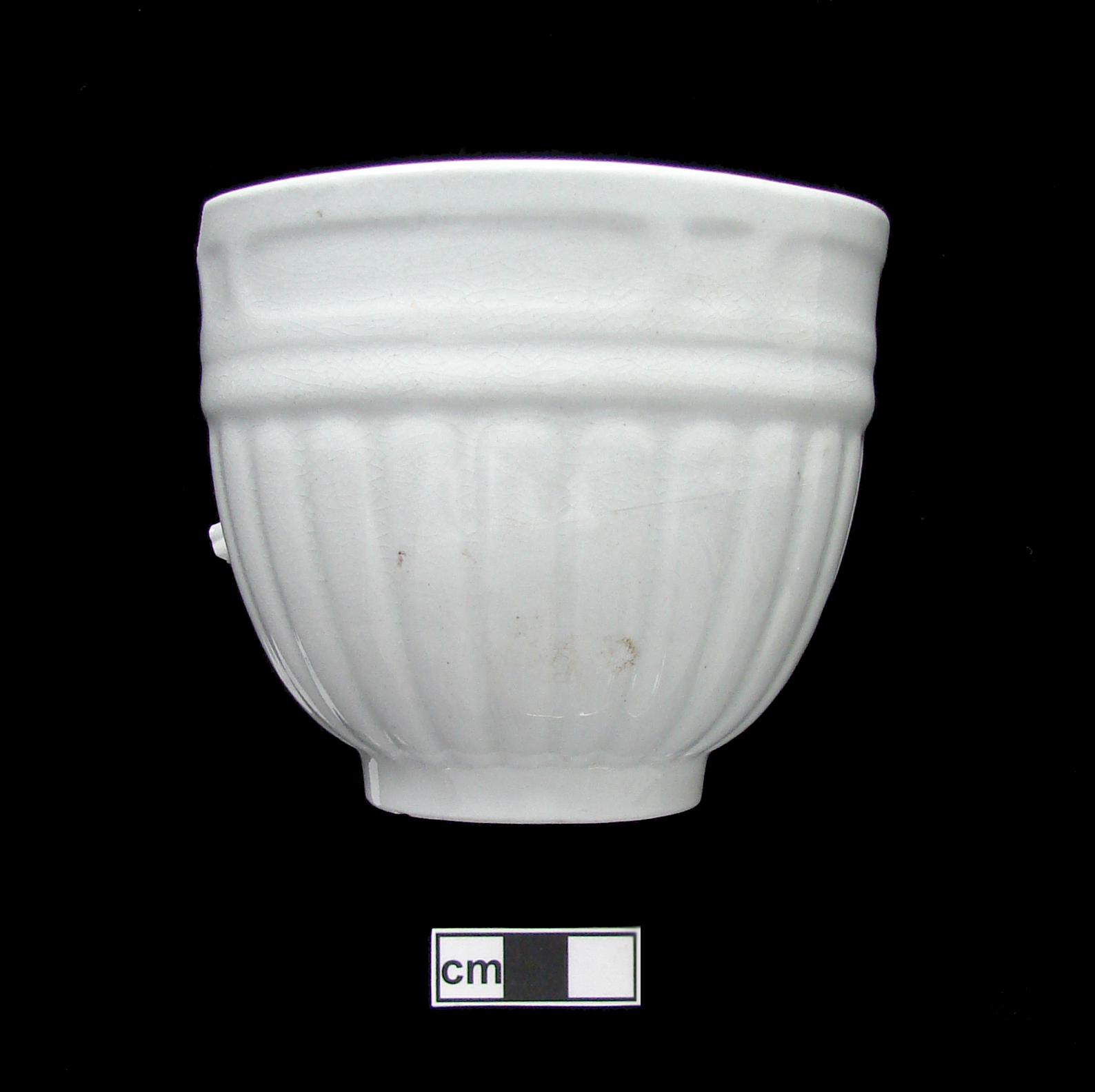 Image of white granite ware fragment.