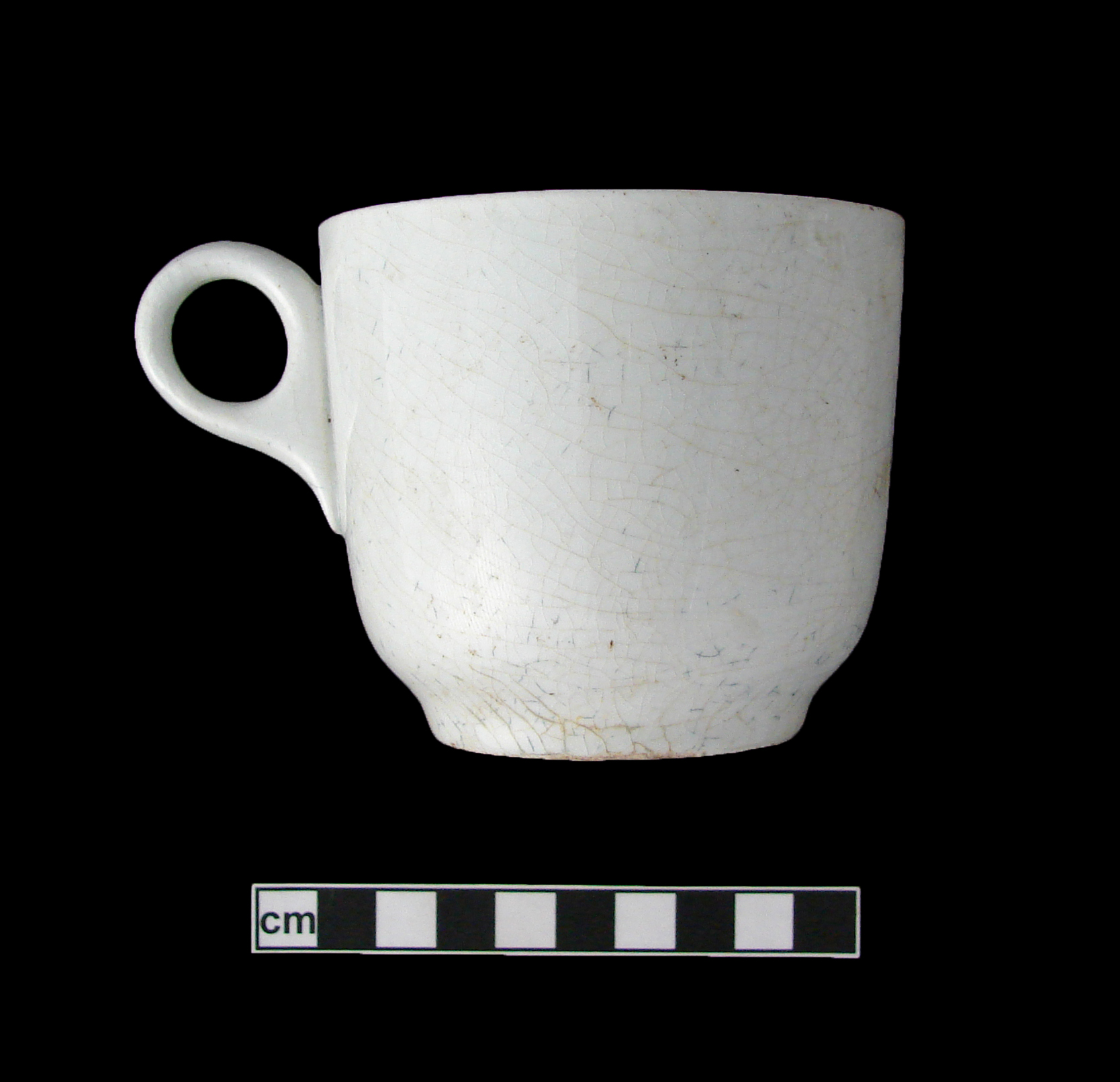 Image of white granite ware fragment.
