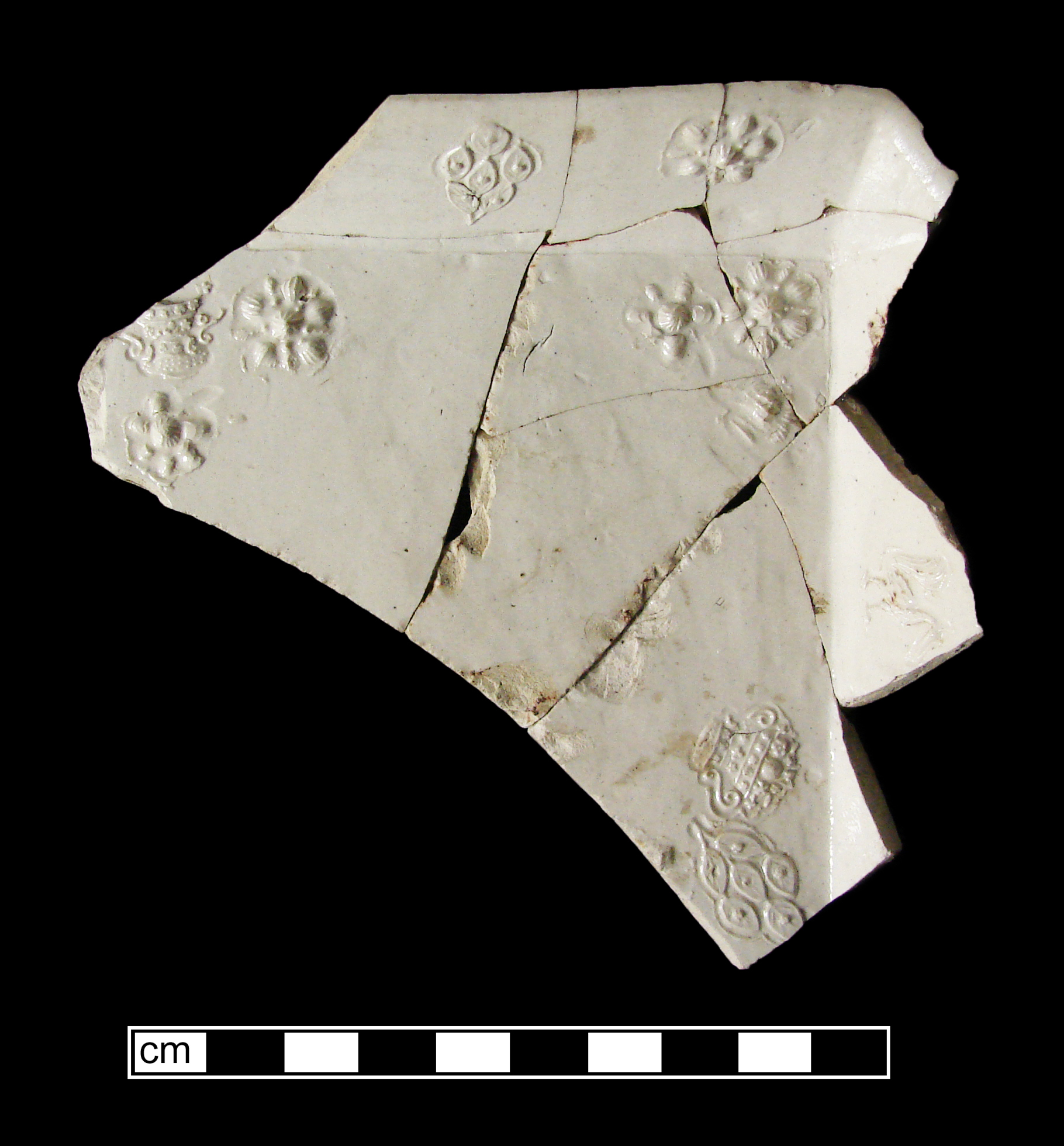 Image of white salt-glazed stoneware fragment.