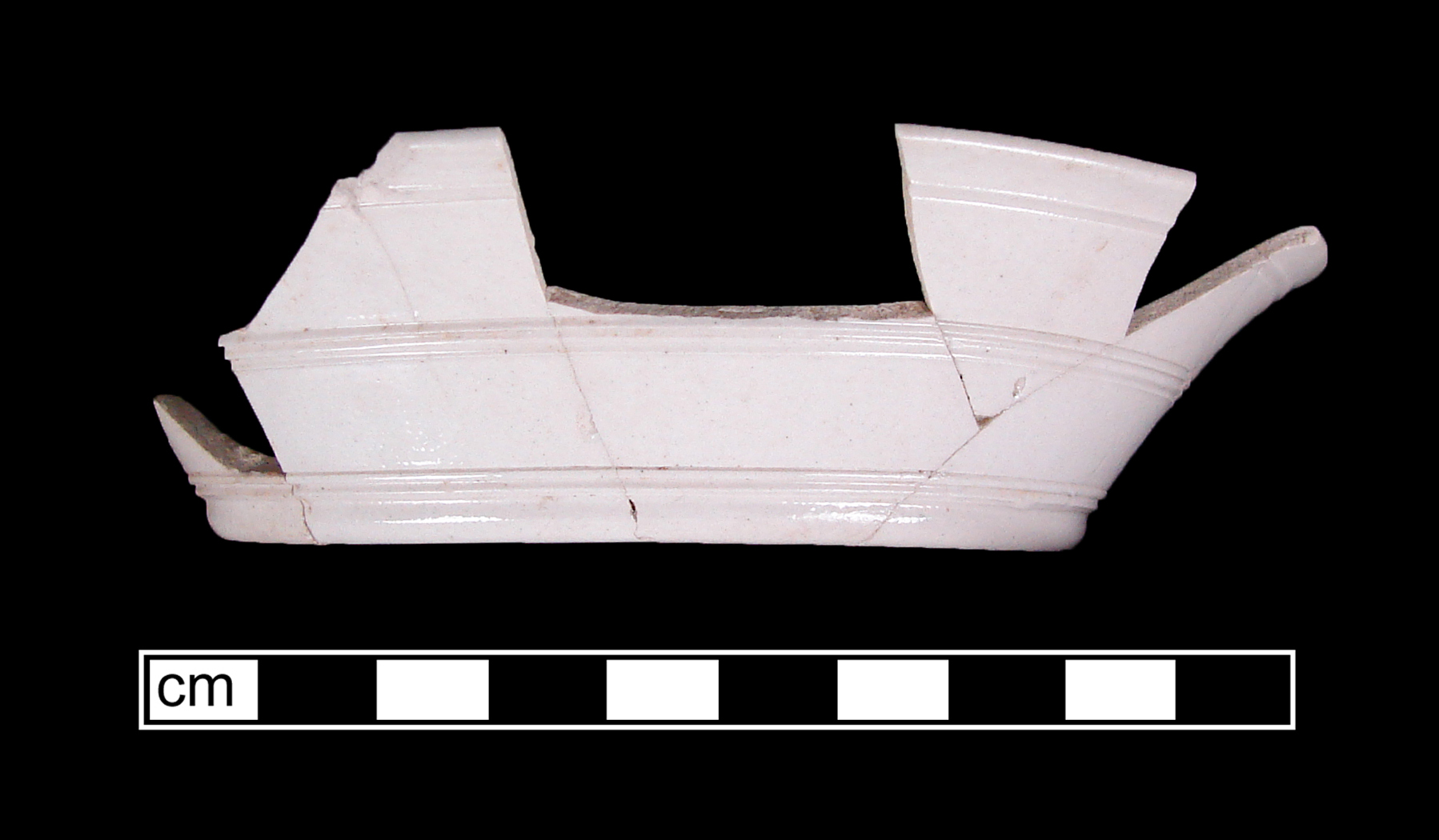 Image of white salt-glazed stoneware fragment.