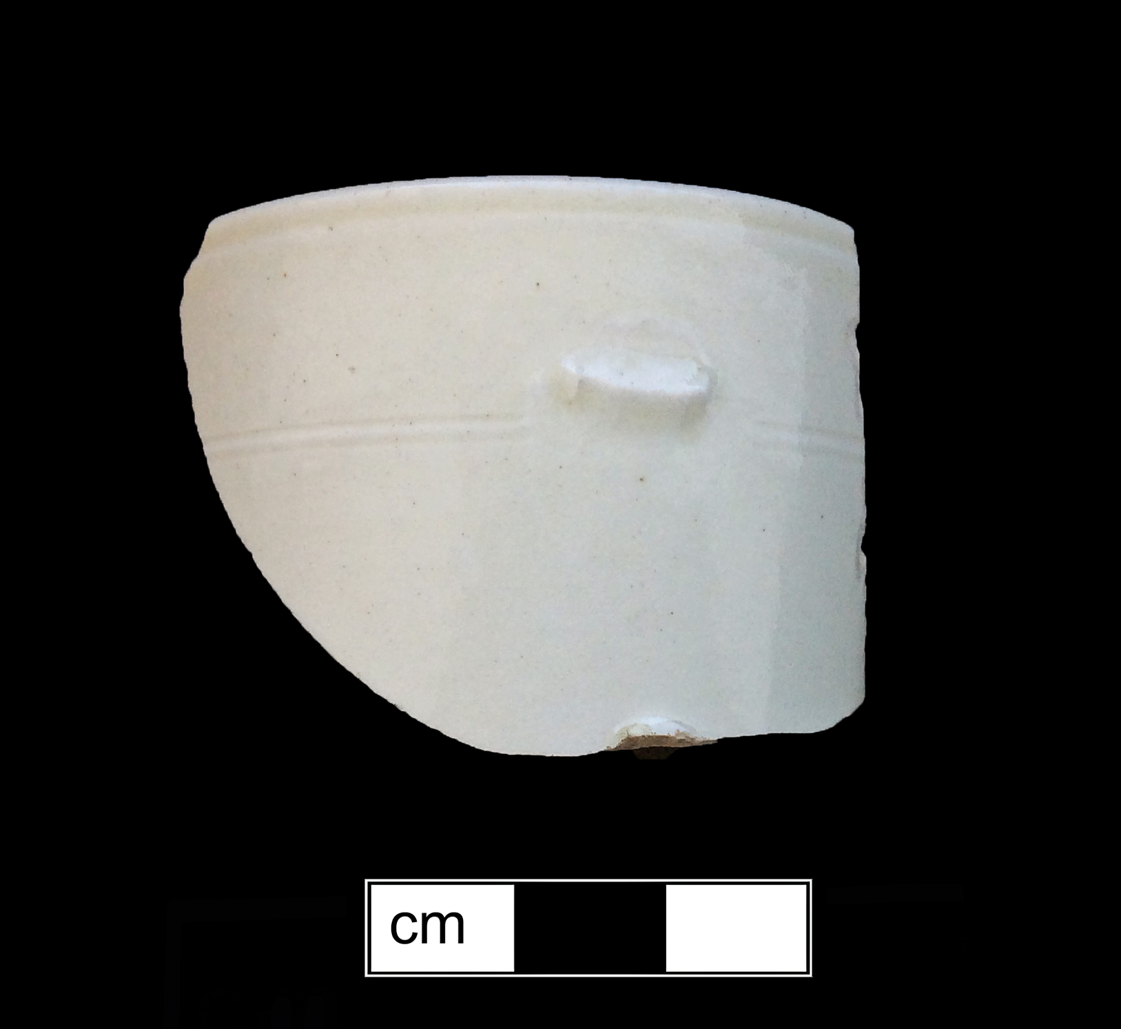 Image of white salt-glazed stoneware fragment.