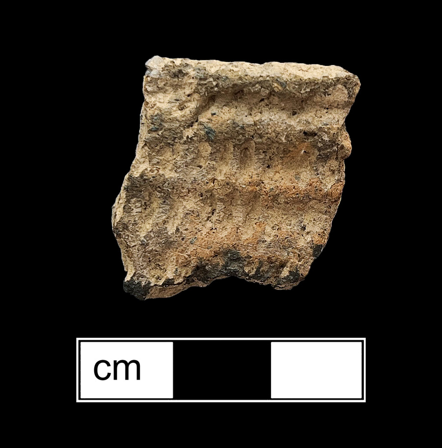 Image of ceramic, Sand/Crushed Quartz Tempered Body with Unidentified Surface Treatment, Minguannan type, Cord-Wrapped Stick