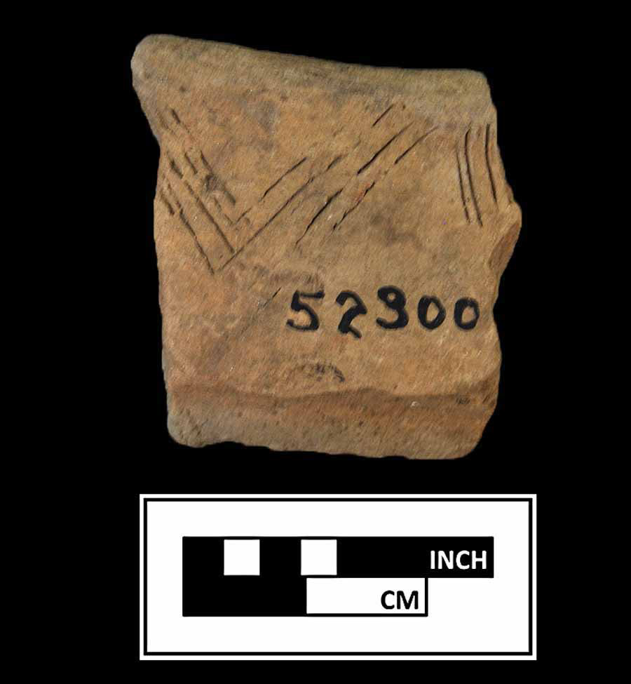 Image of ceramic, Sand Tempered Rim with Plain/Smoothed Surface Treatment, Moyaone type, Incised